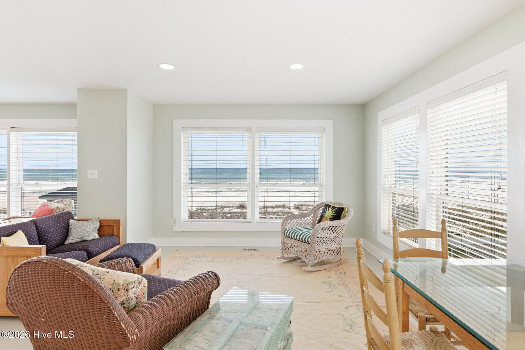 100566391 | Photo 22