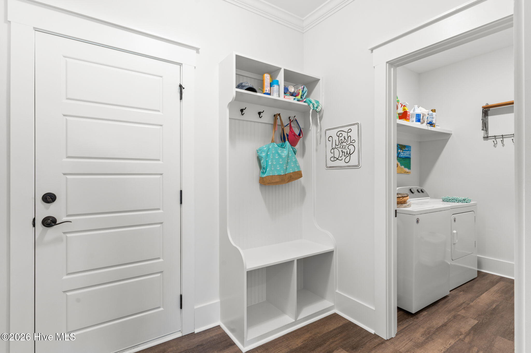 100549326 | Photo 15