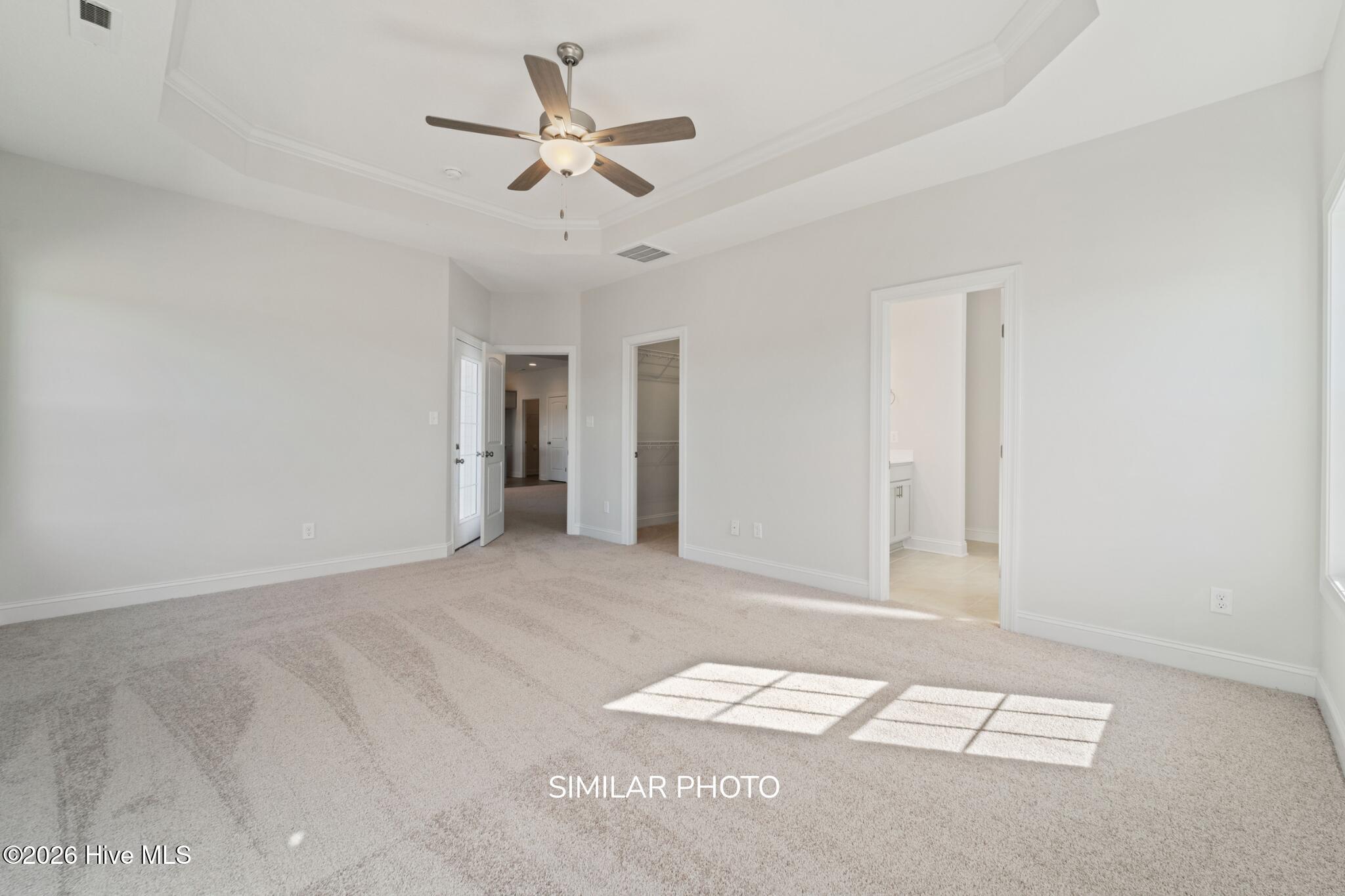 100561579 | Photo 13