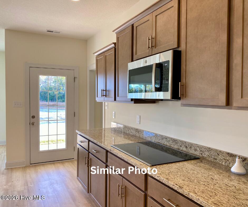 100558594 | Photo 10