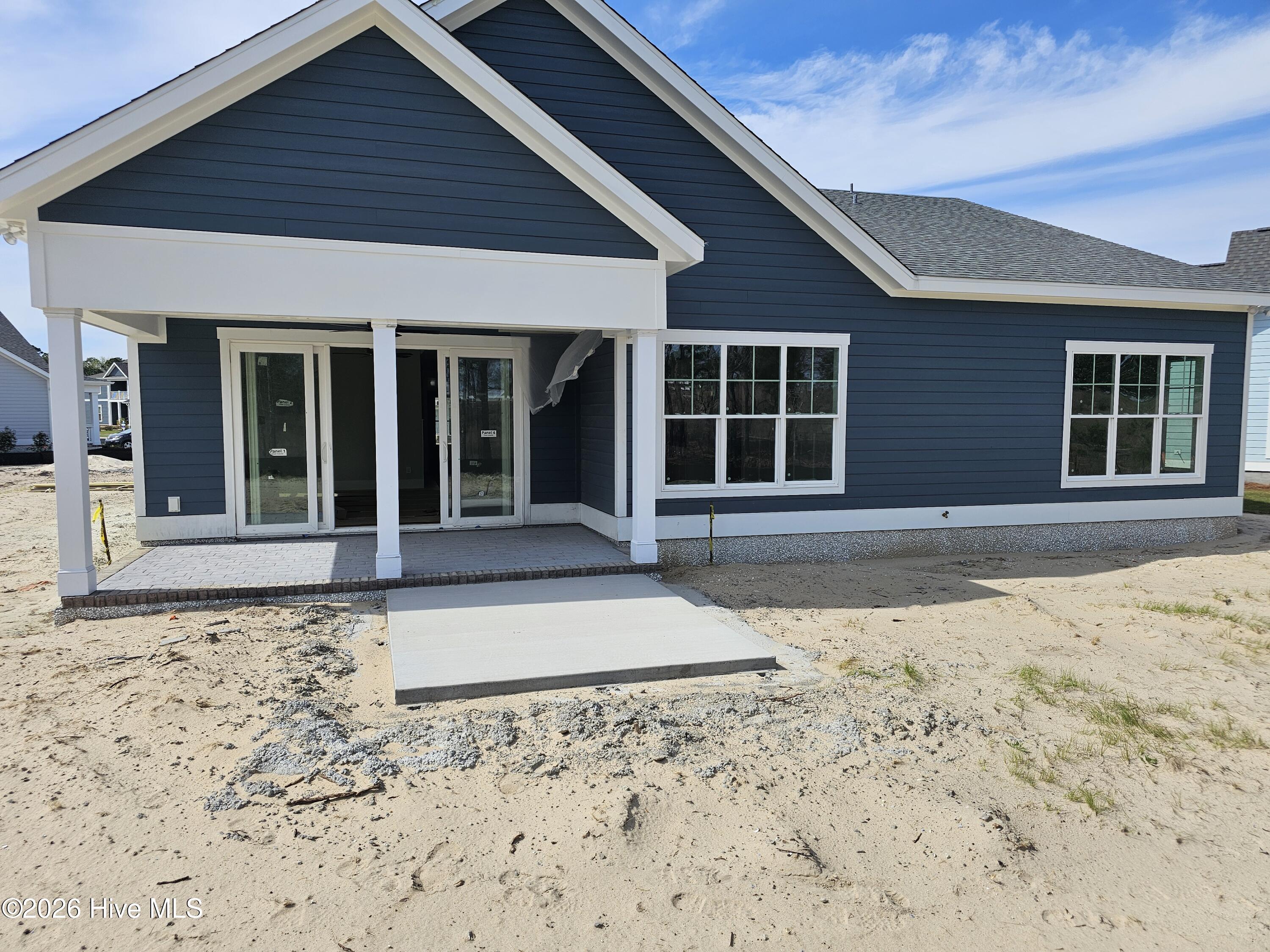 100560866 | Photo 22