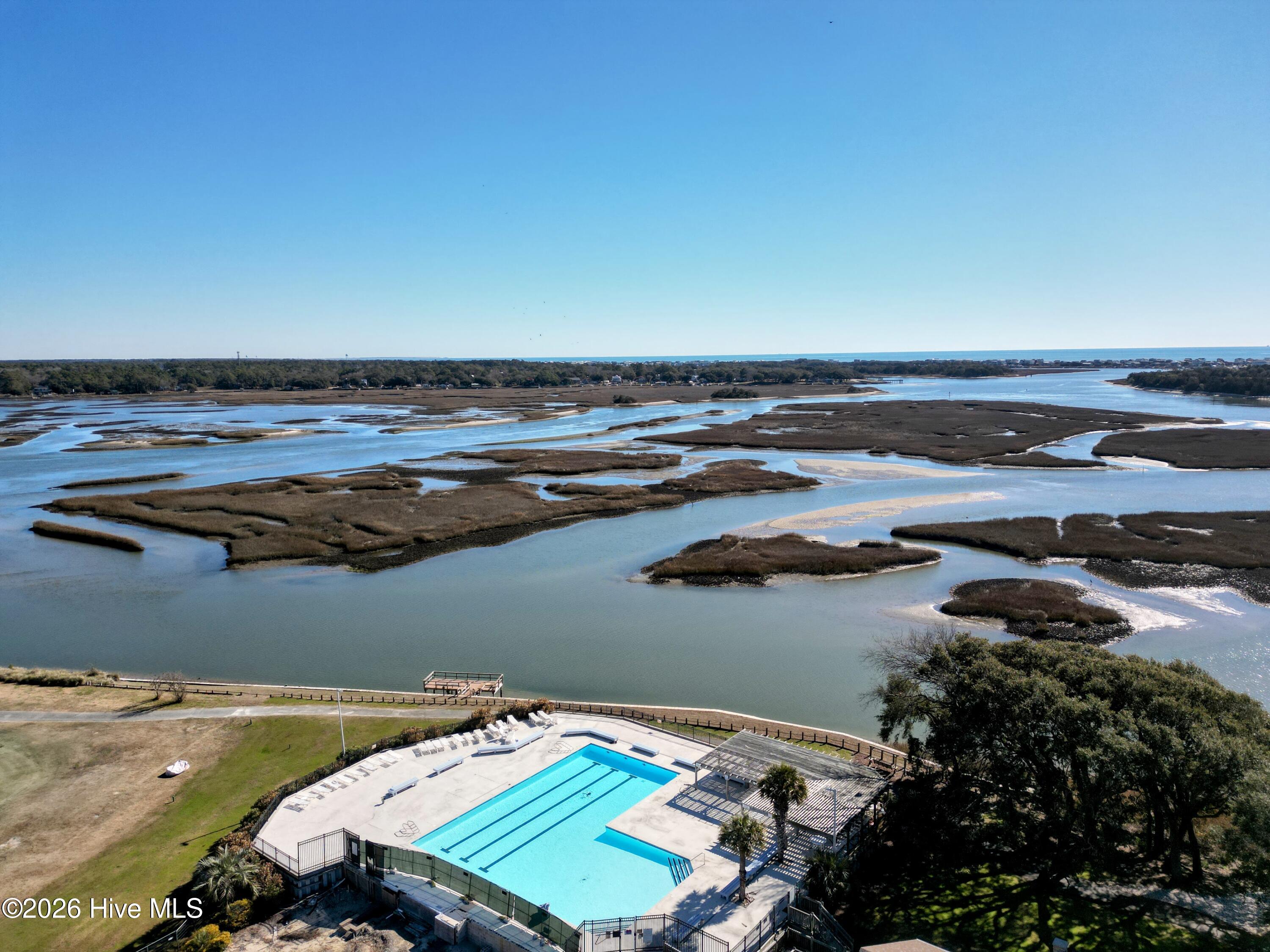 100549940 | Photo 21