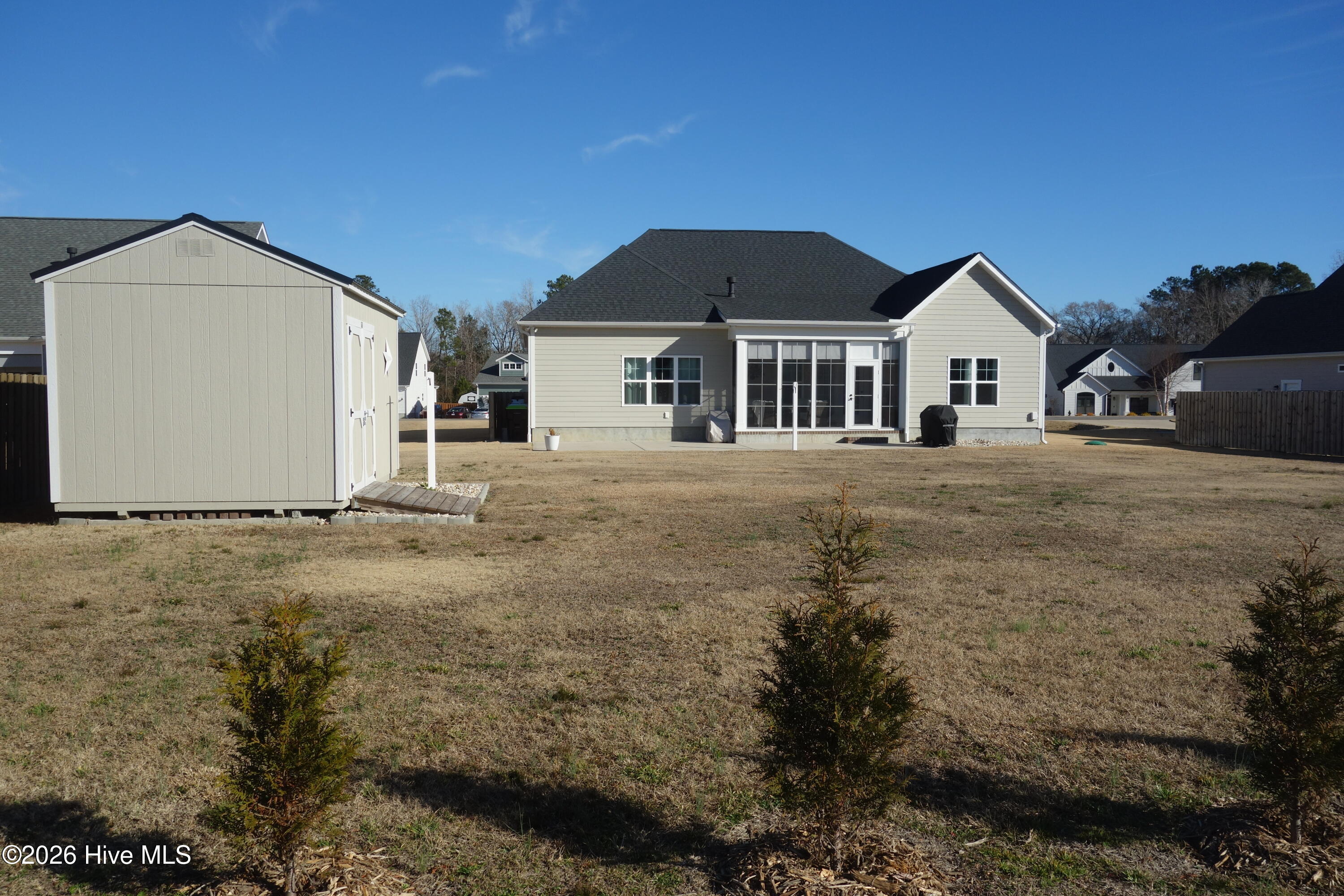 100547537 | Photo 25