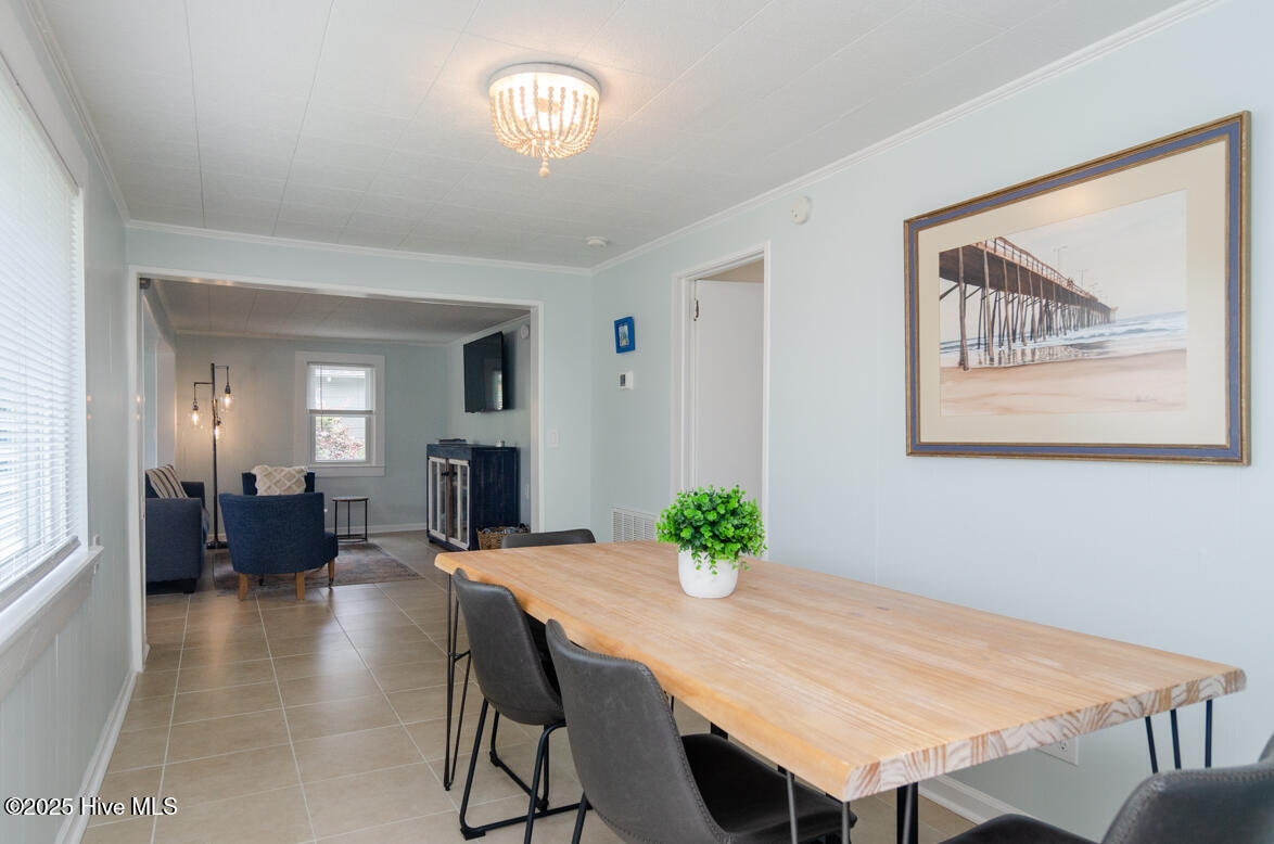 100564062 | Photo 11