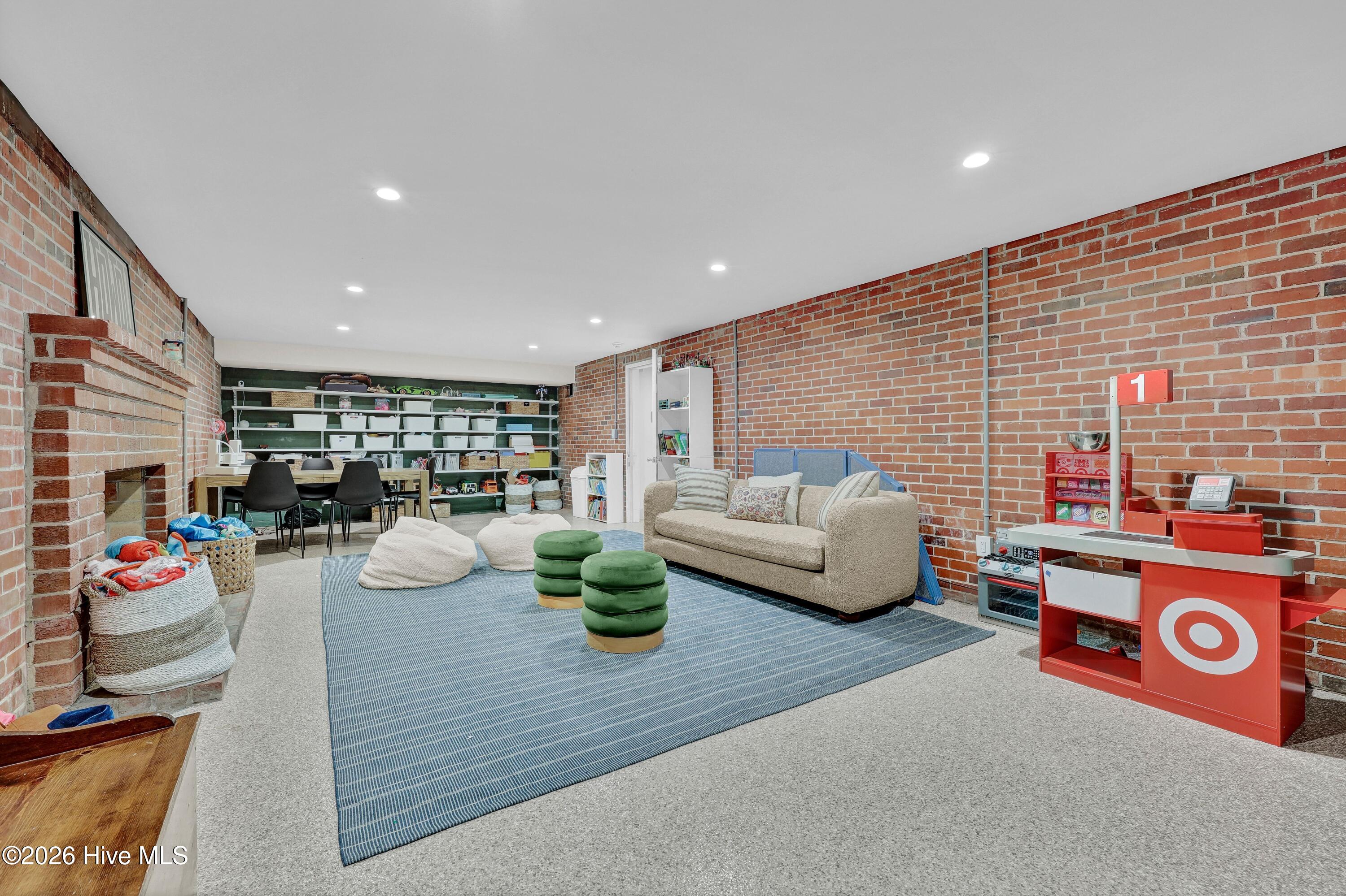 708 Forest Hills Drive, Wilmington, NC, 28403