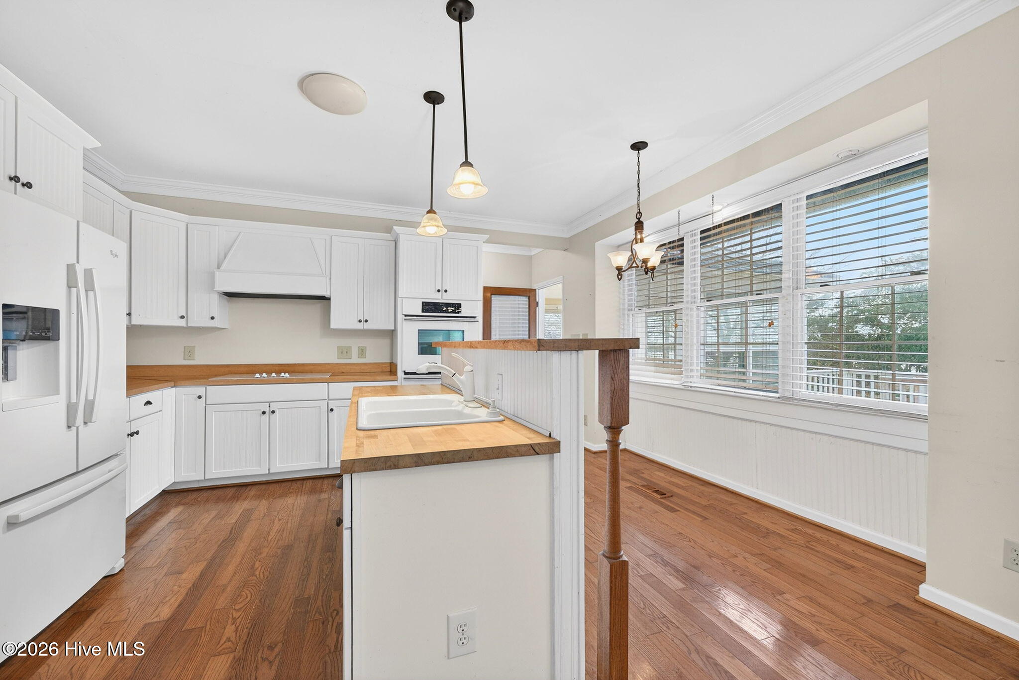 100559541 | Photo 18