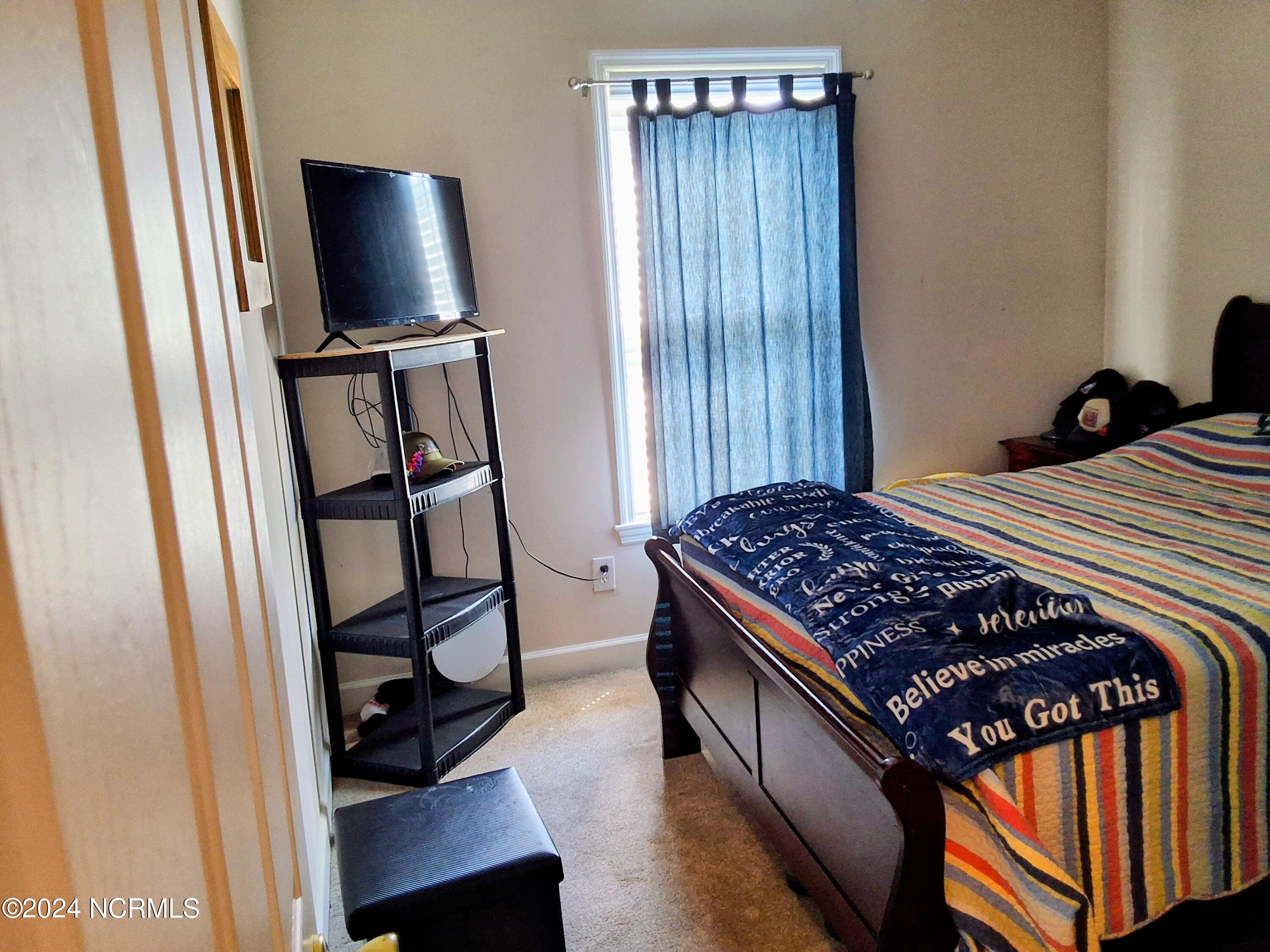 100463336 | Photo 24