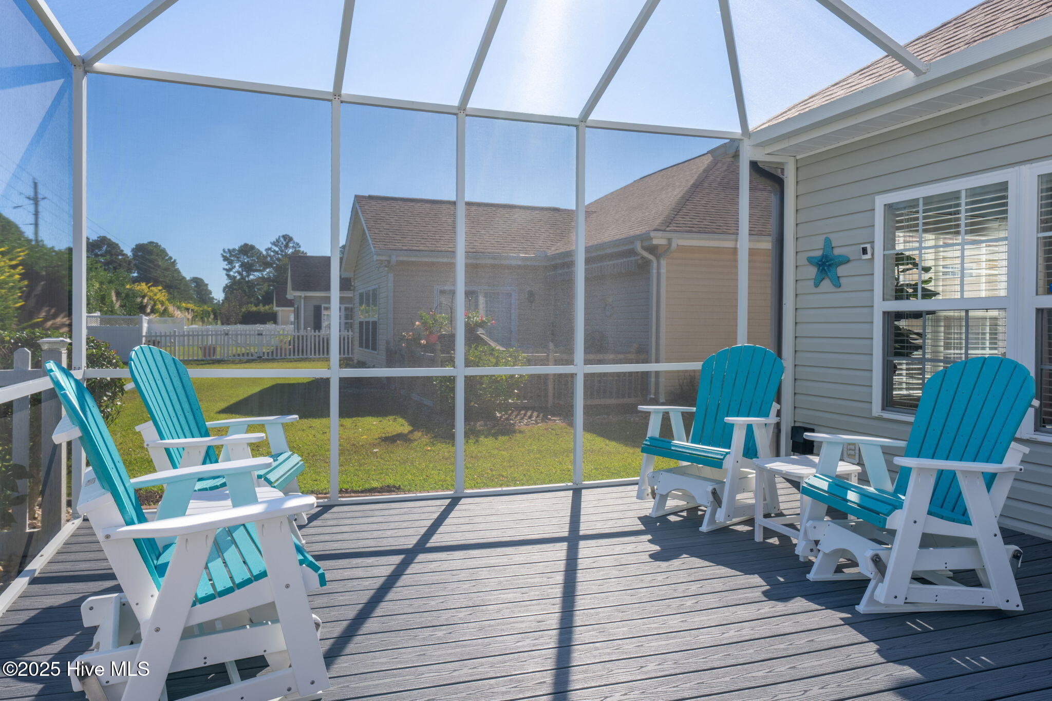 100528554 | Photo 35