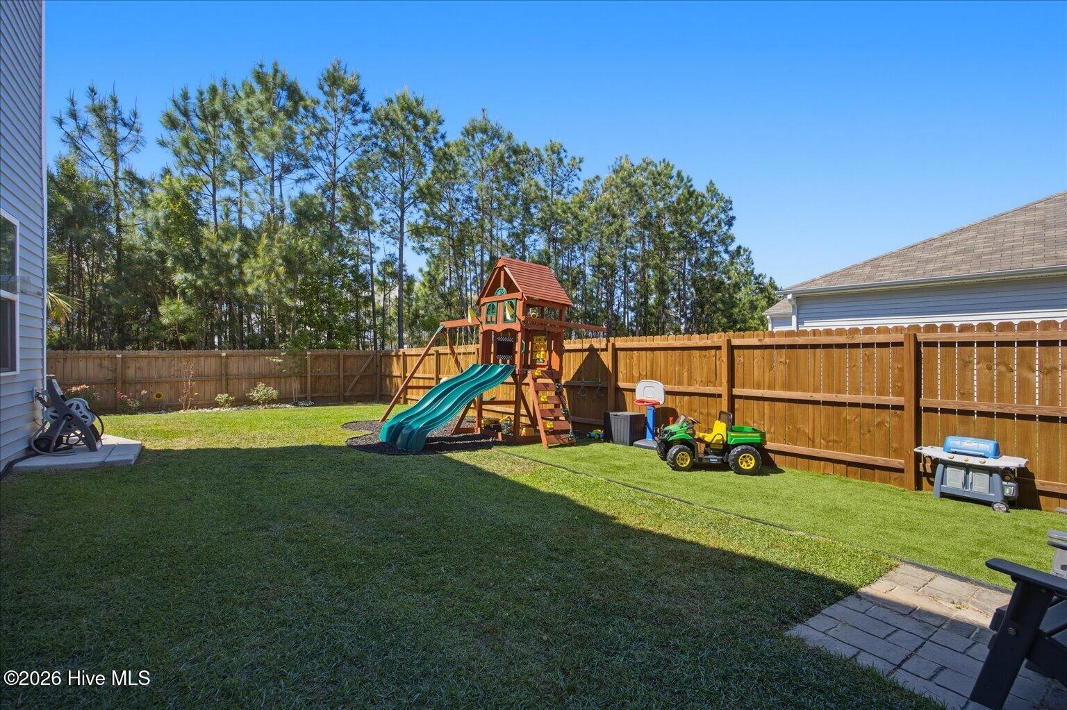 100570565 | Photo 31