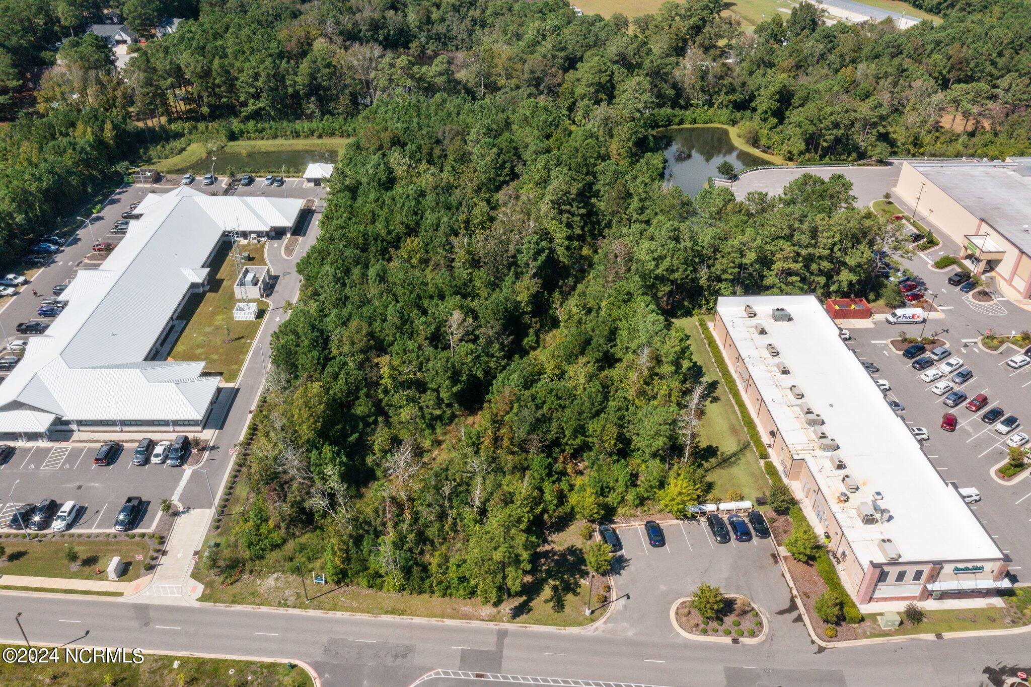 100467207 | Photo 22