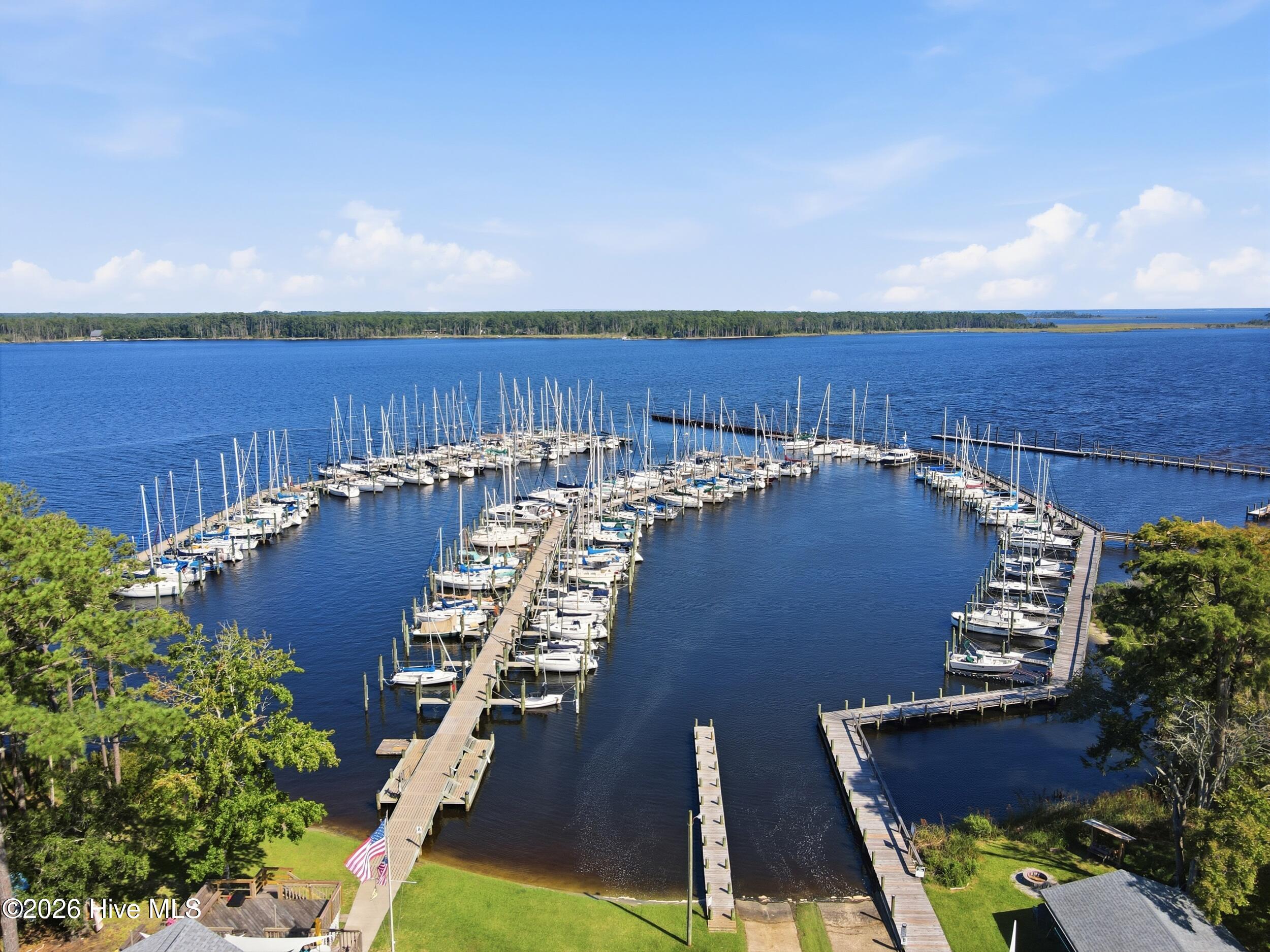 1207 Barkentine Drive,New Bern