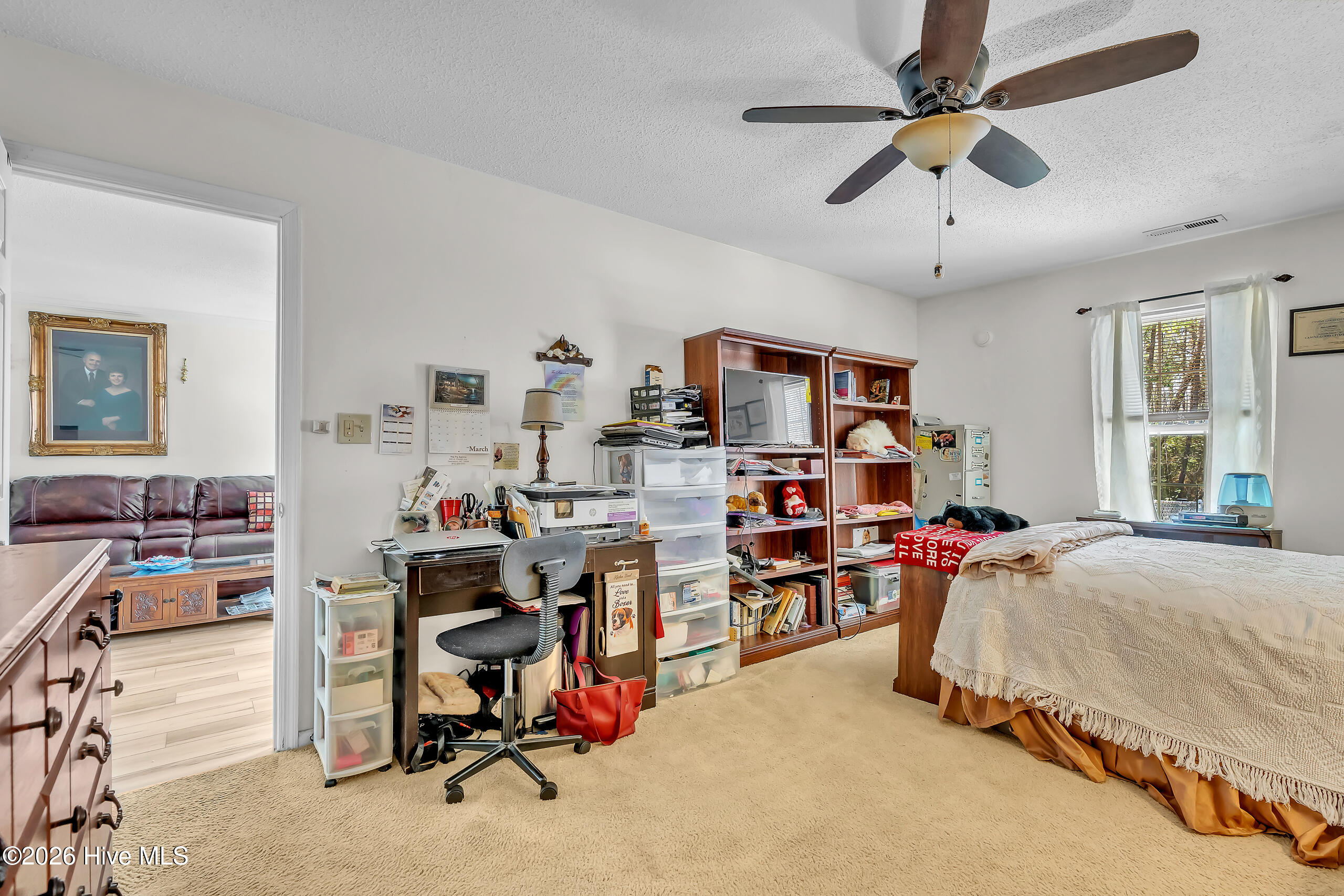 100563570 | Photo 21