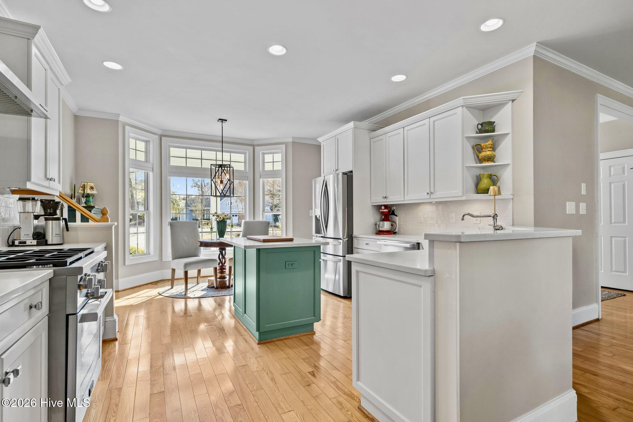 100554382 | Photo 13