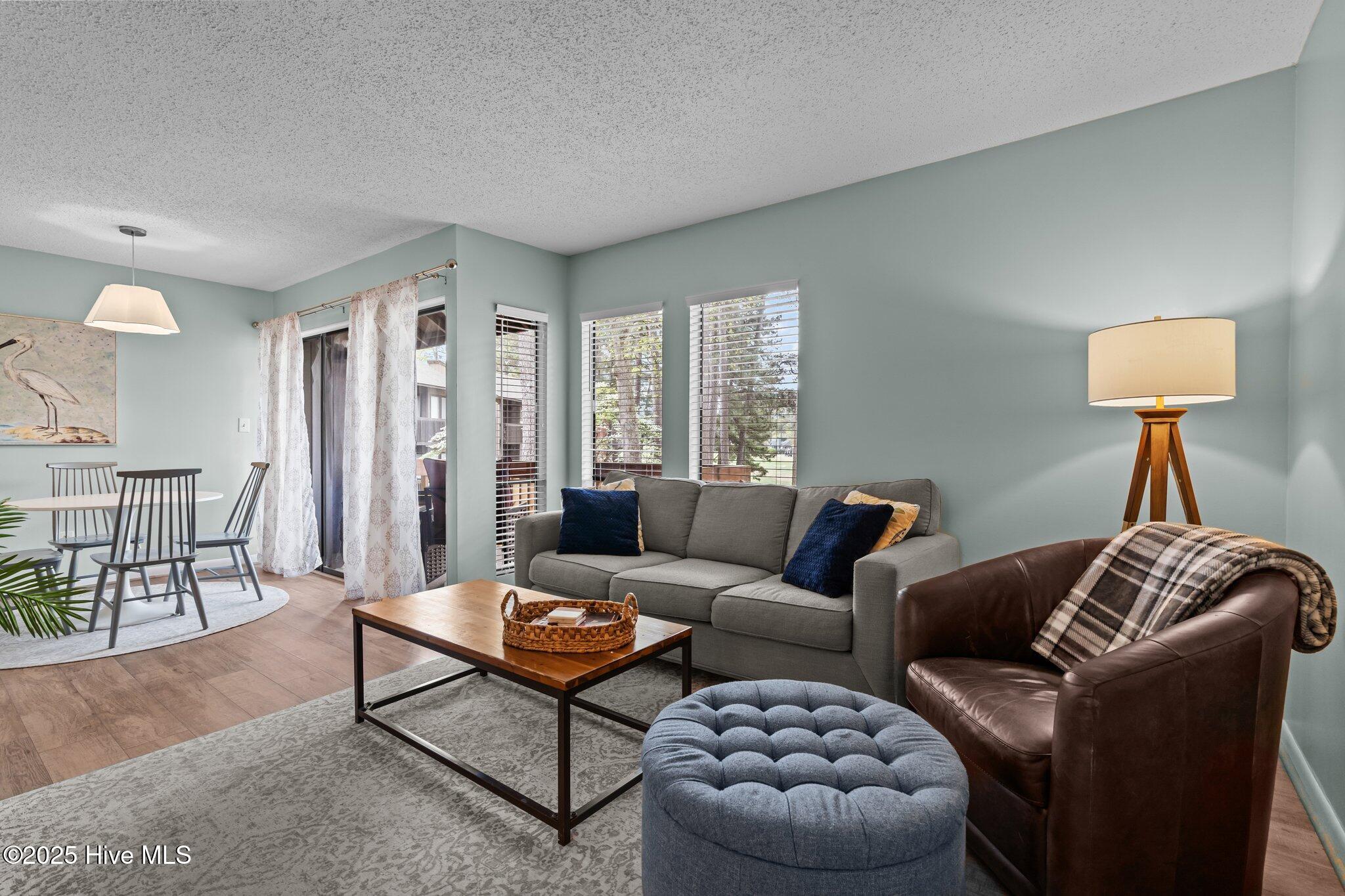 5 Pine Tree Road 211