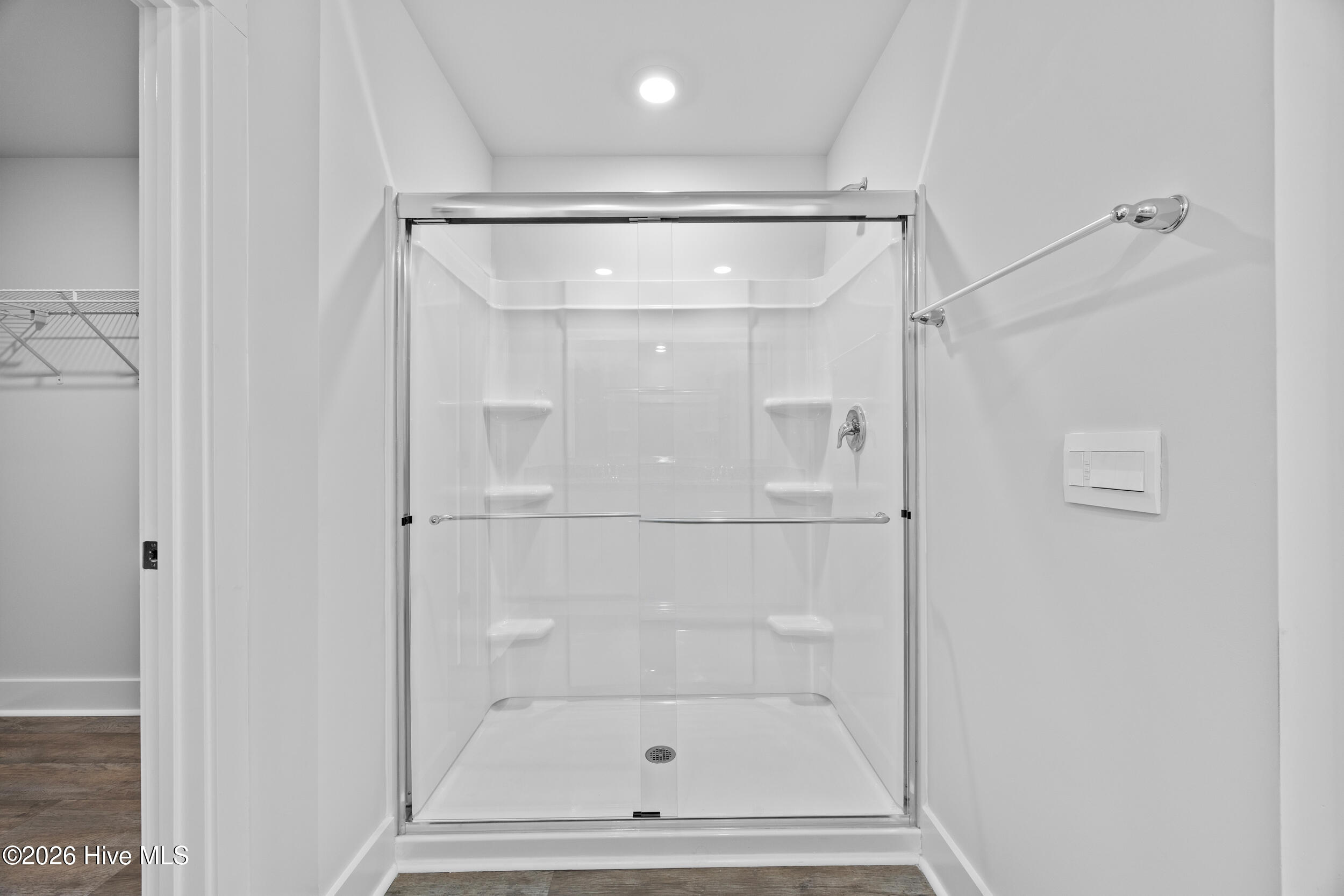 100547458 | Photo 21