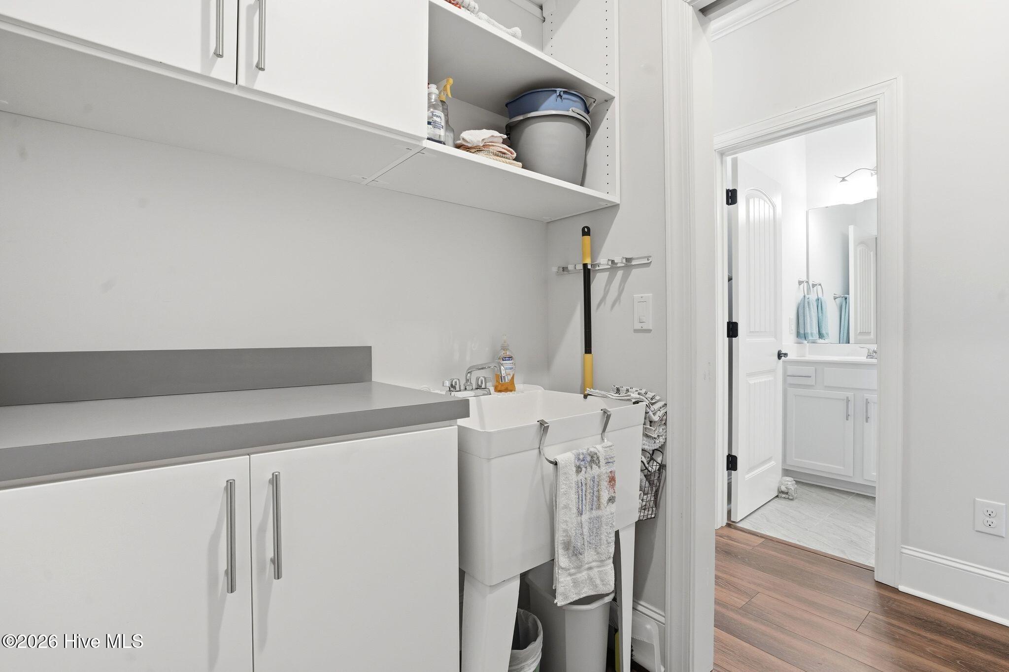 100559439 | Photo 46