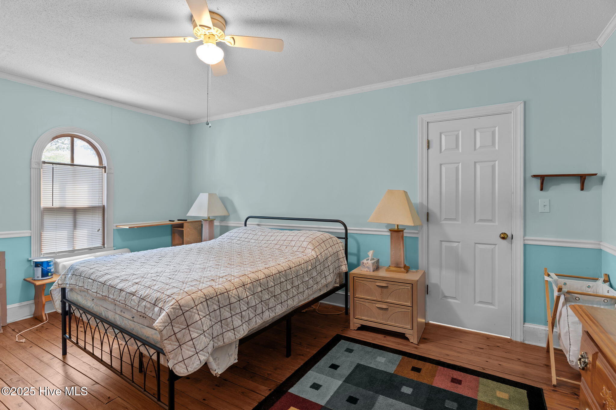 100536302 | Photo 41