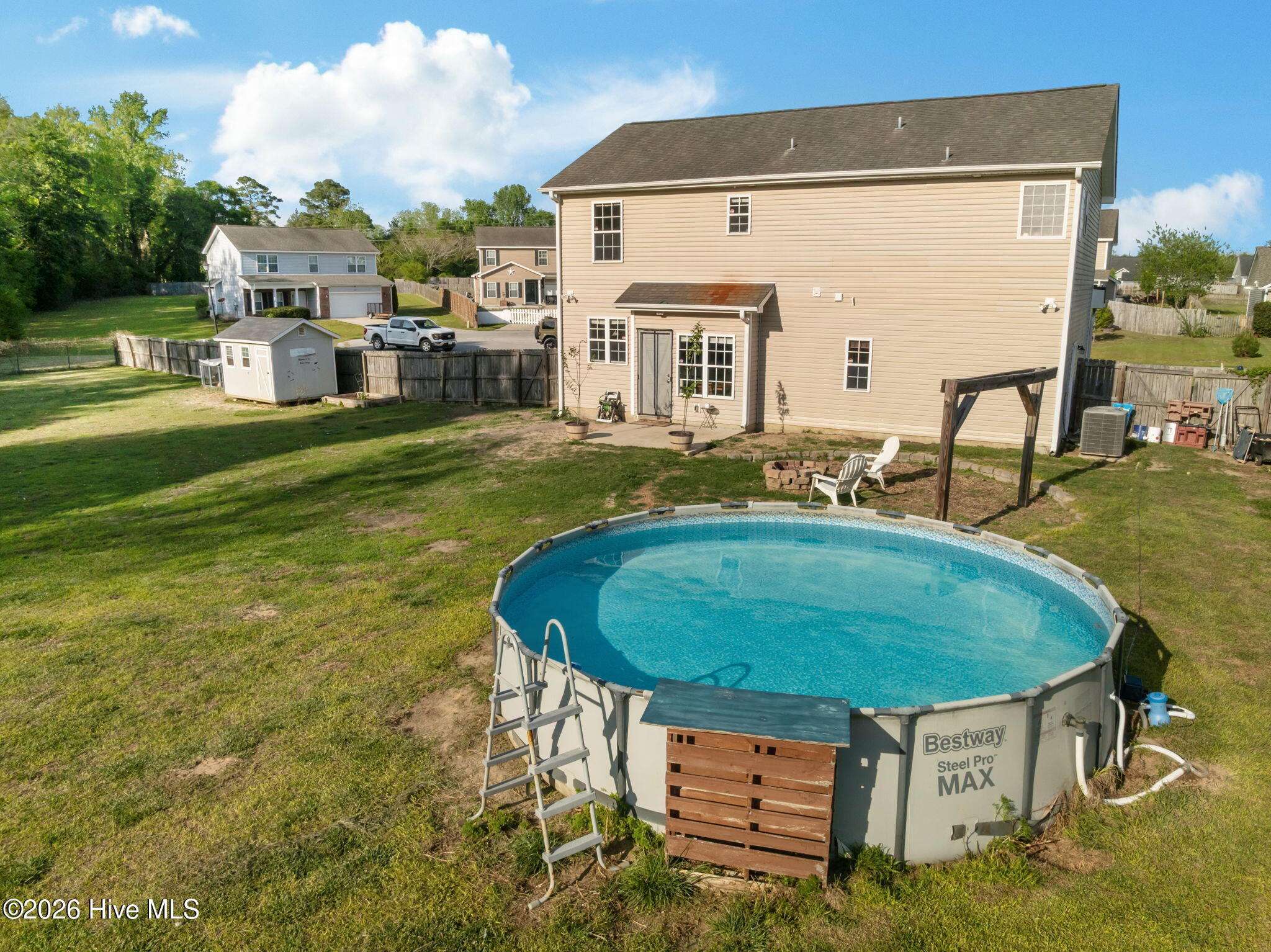 100567671 | Photo 17