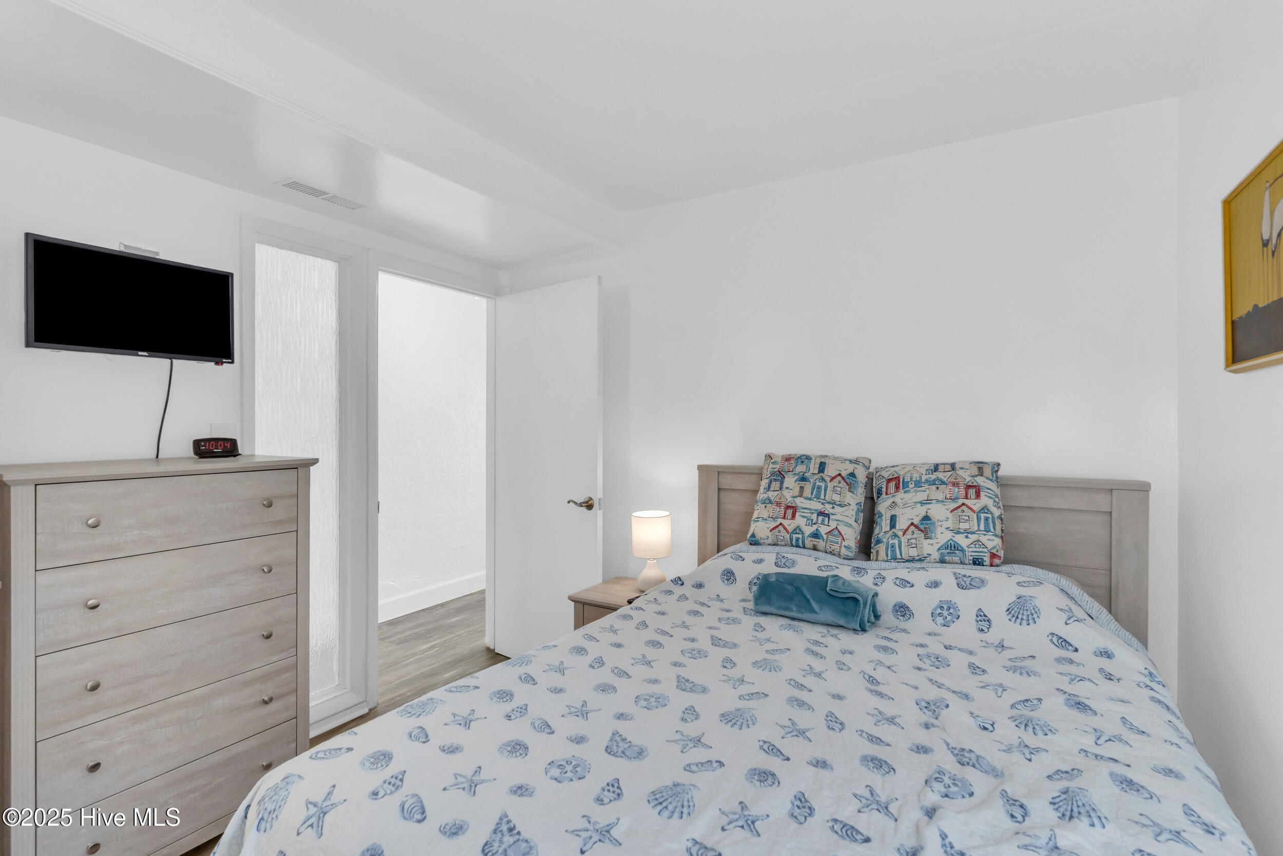 100490591 | Photo 20