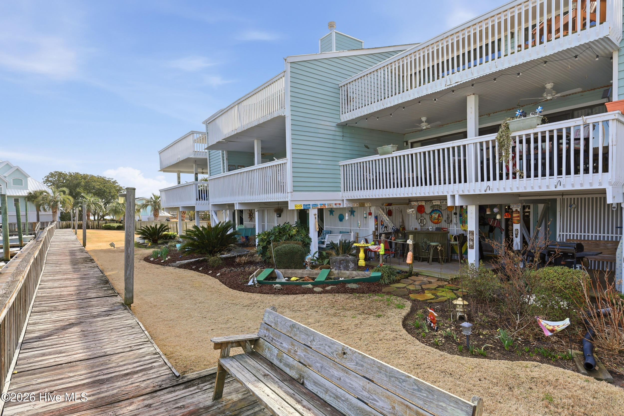 100534046 | Photo 43