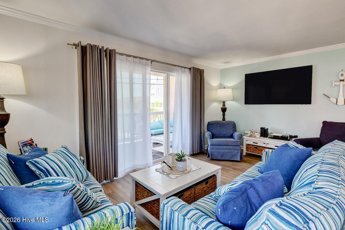 100550252 | Photo 22