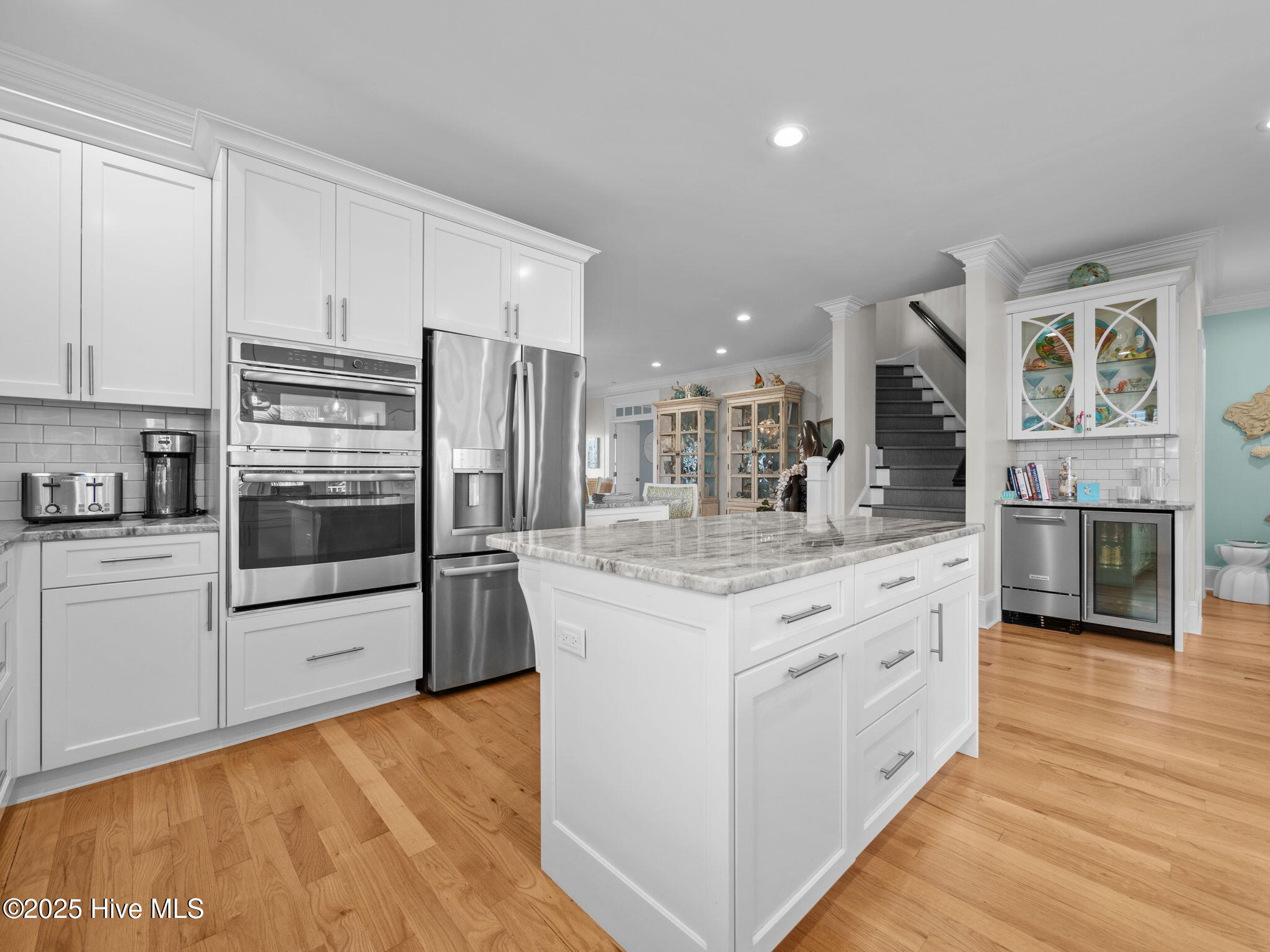 100527166 | Photo 31