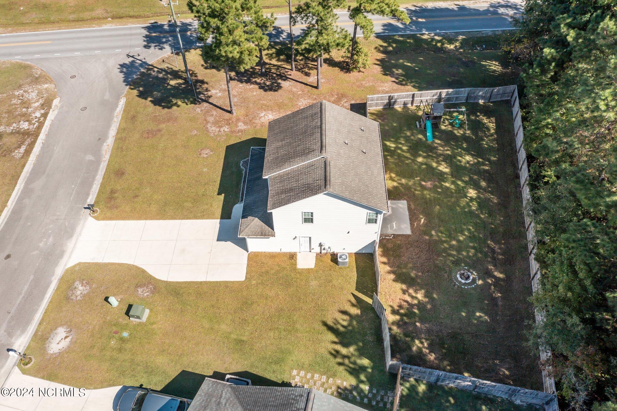 100541428 | Photo 24