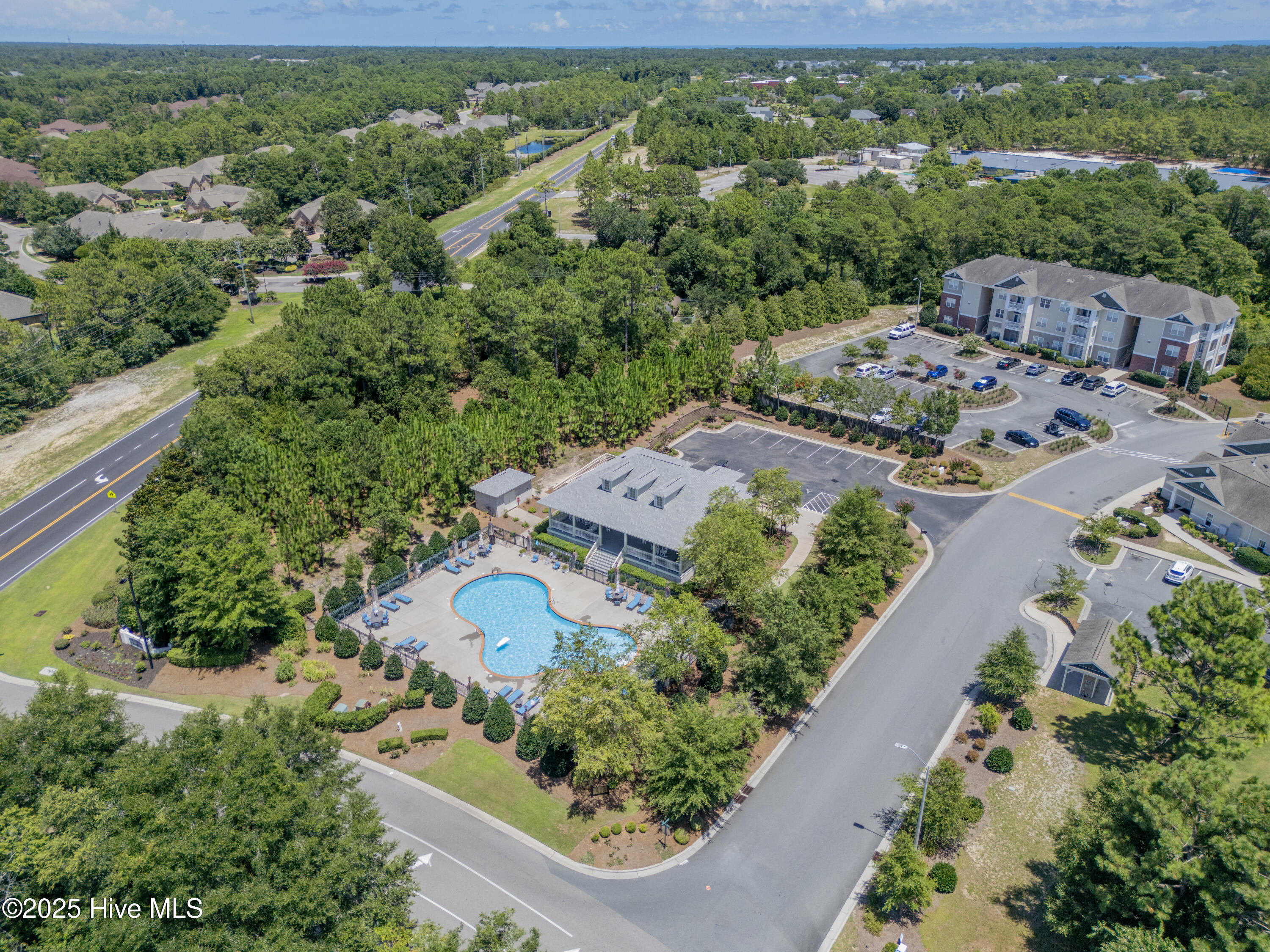 100519414 | Photo 62