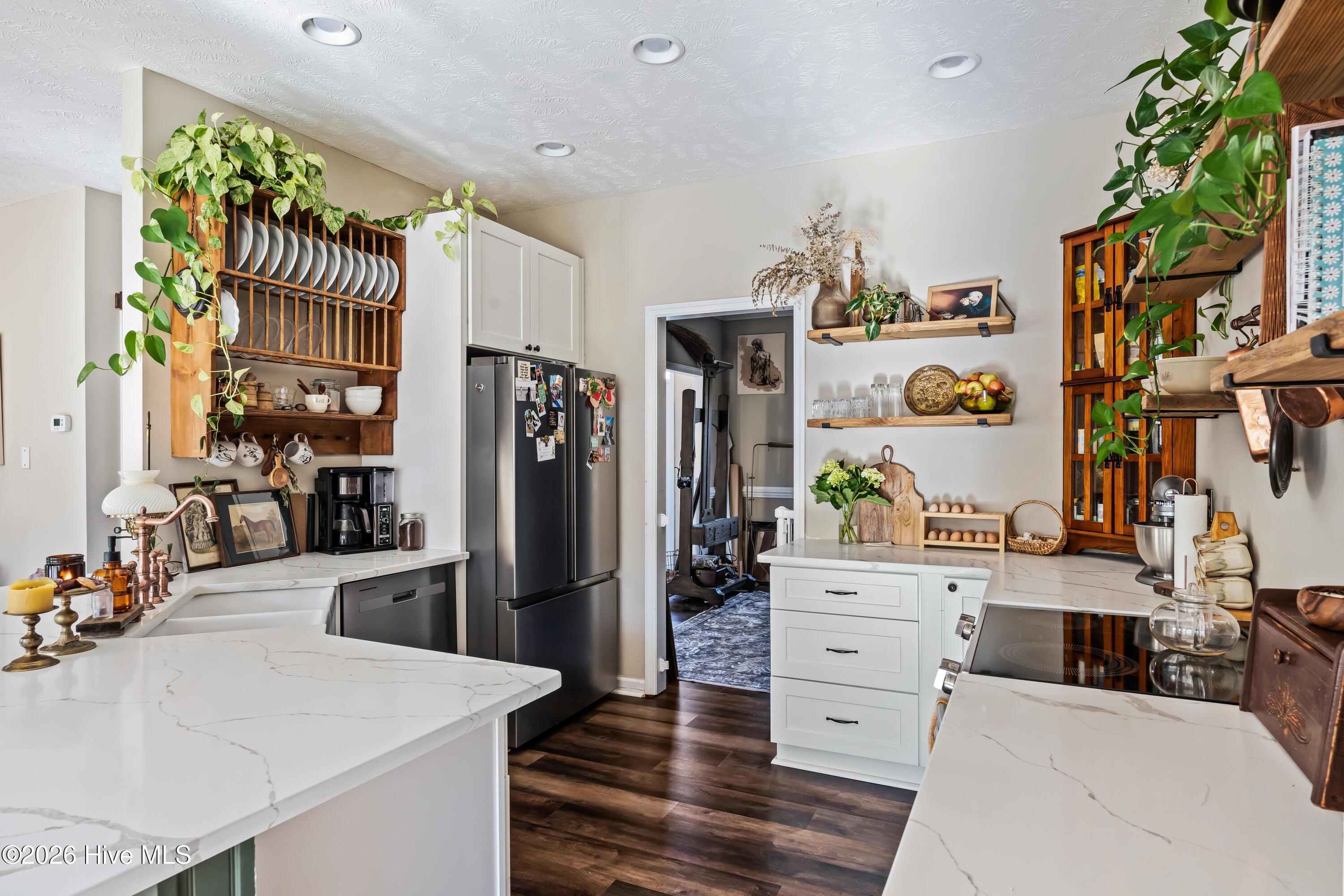 100556314 | Photo 16