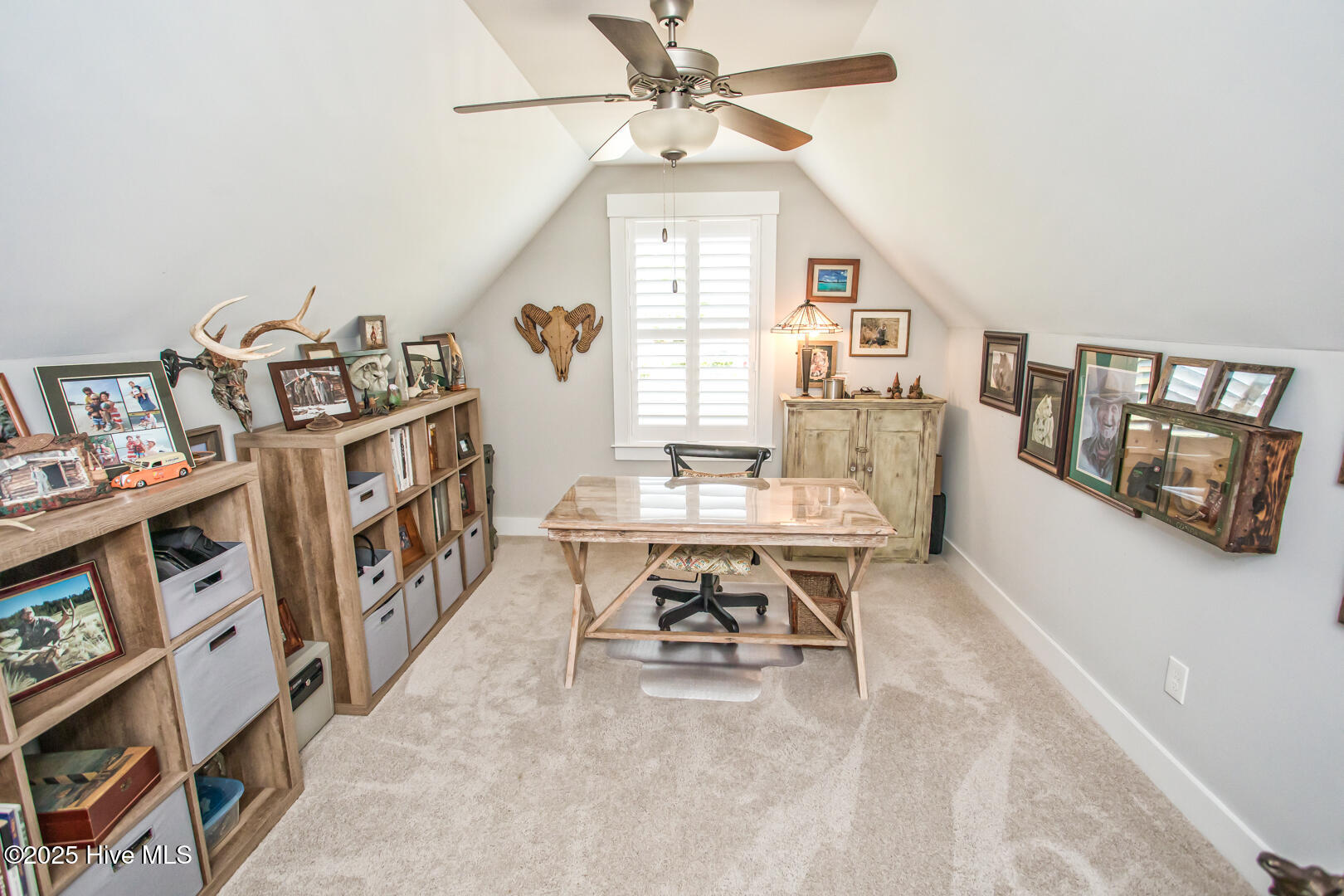 100546730 | Photo 21