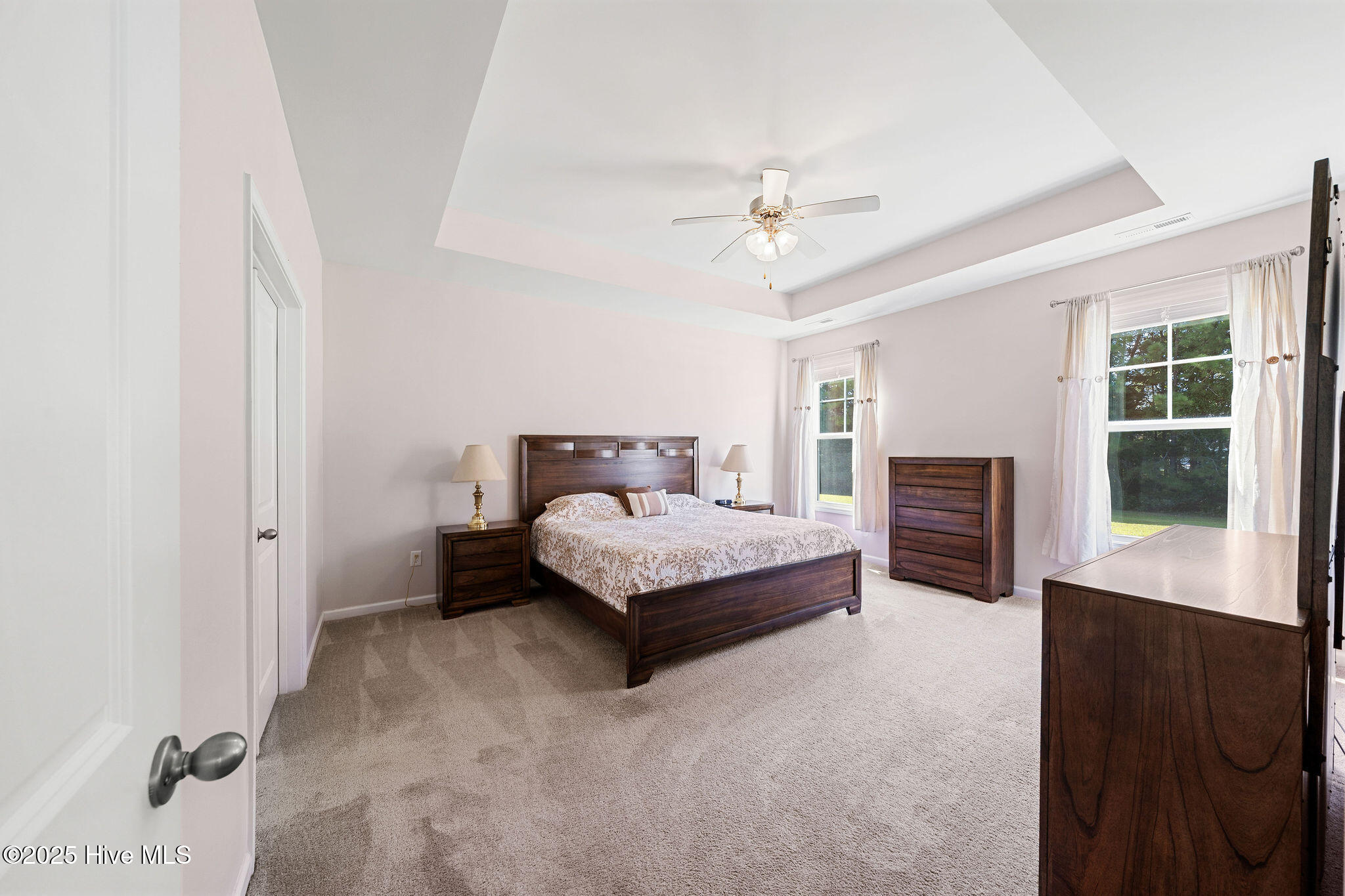 100550824 | Photo 30