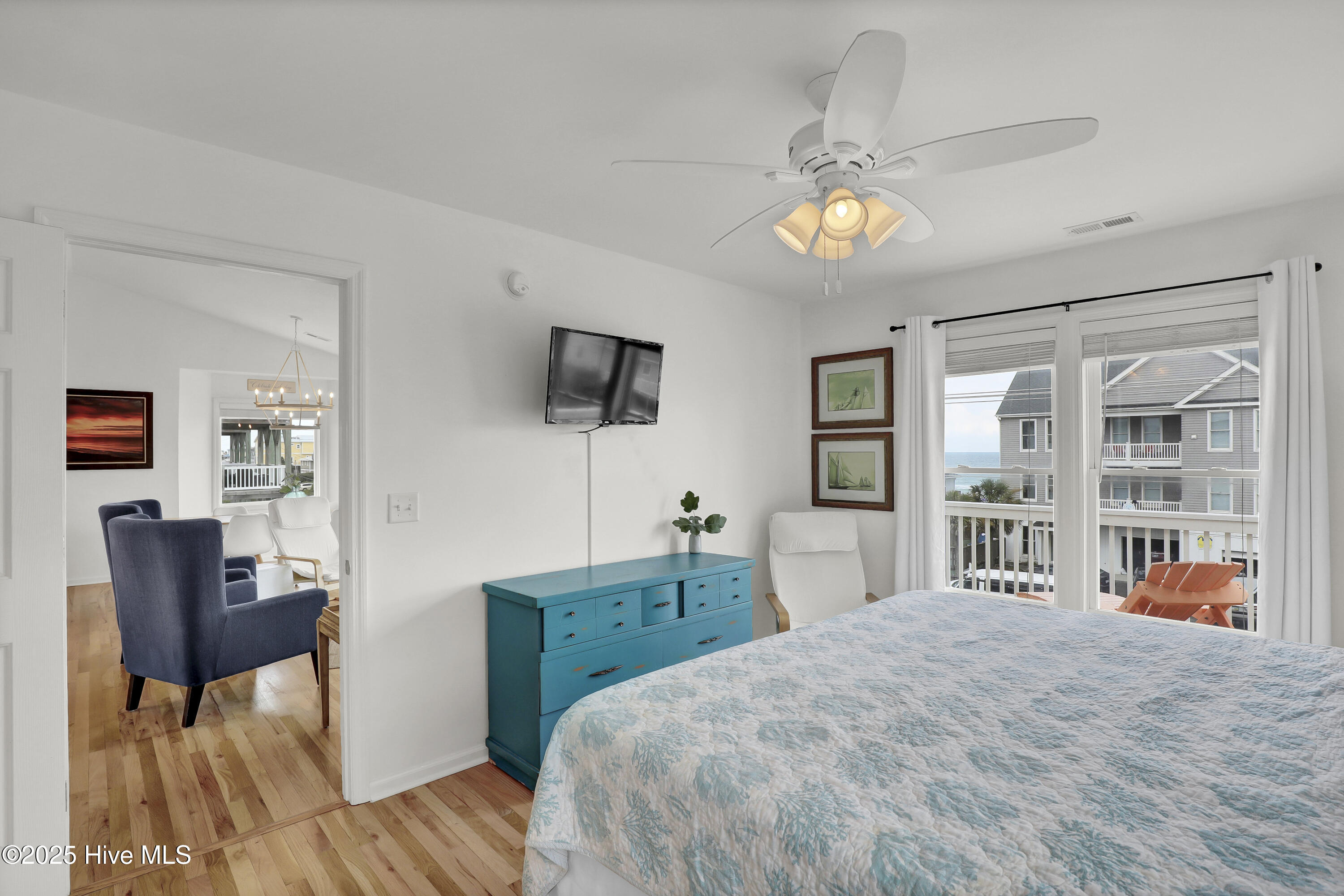 100521300 | Photo 53