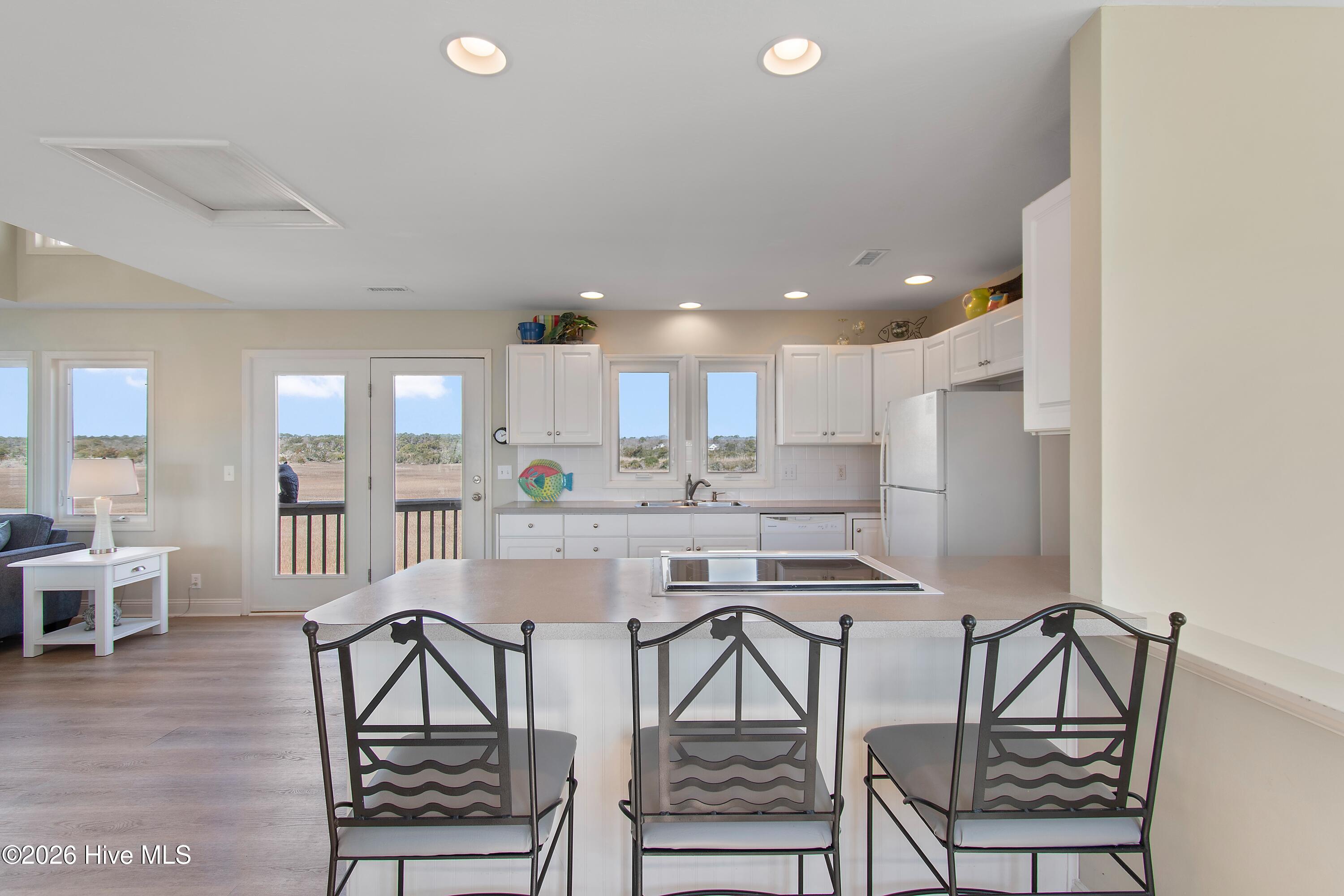 100558900 | Photo 21