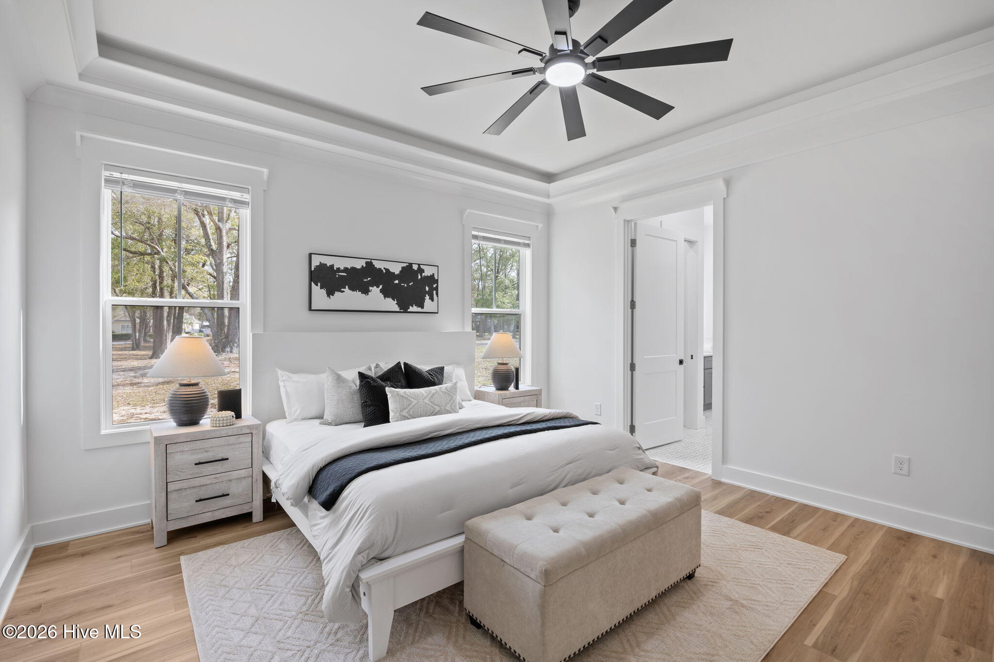 100561679 | Photo 18