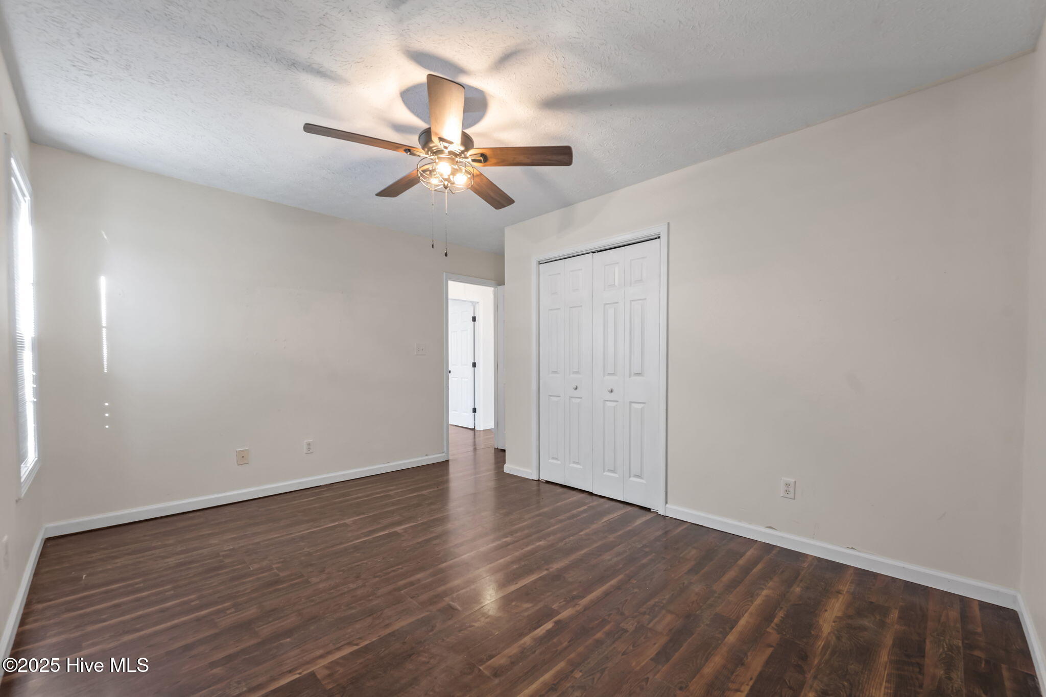 100546746 | Photo 21