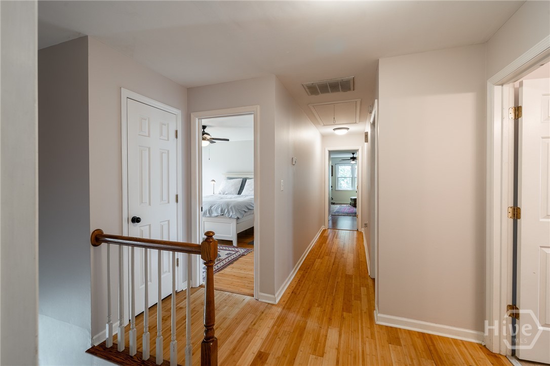 121 Ashbrook Drive