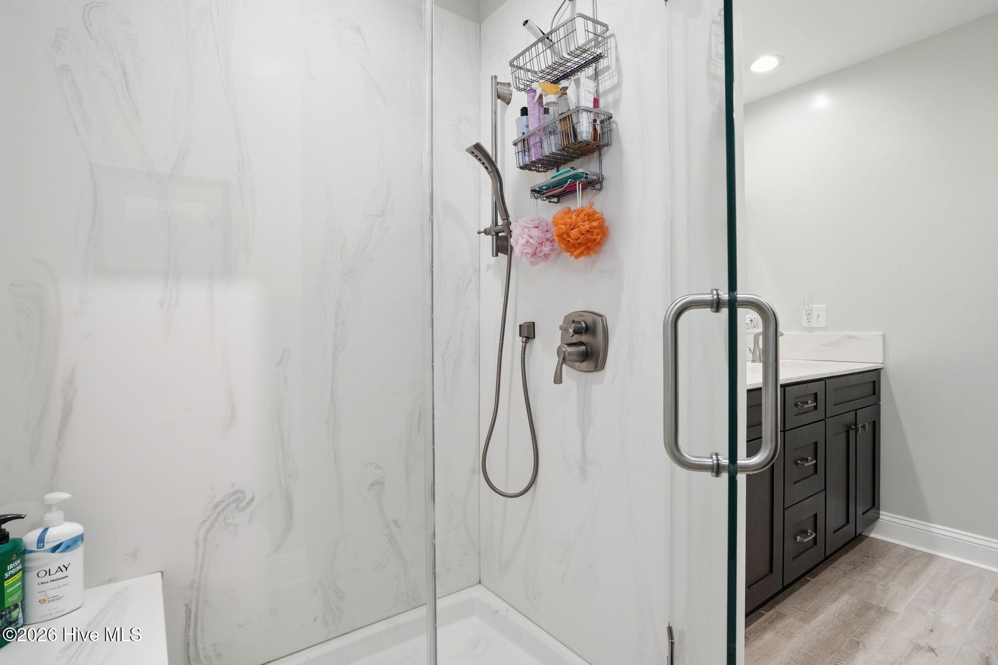 100555111 | Photo 59