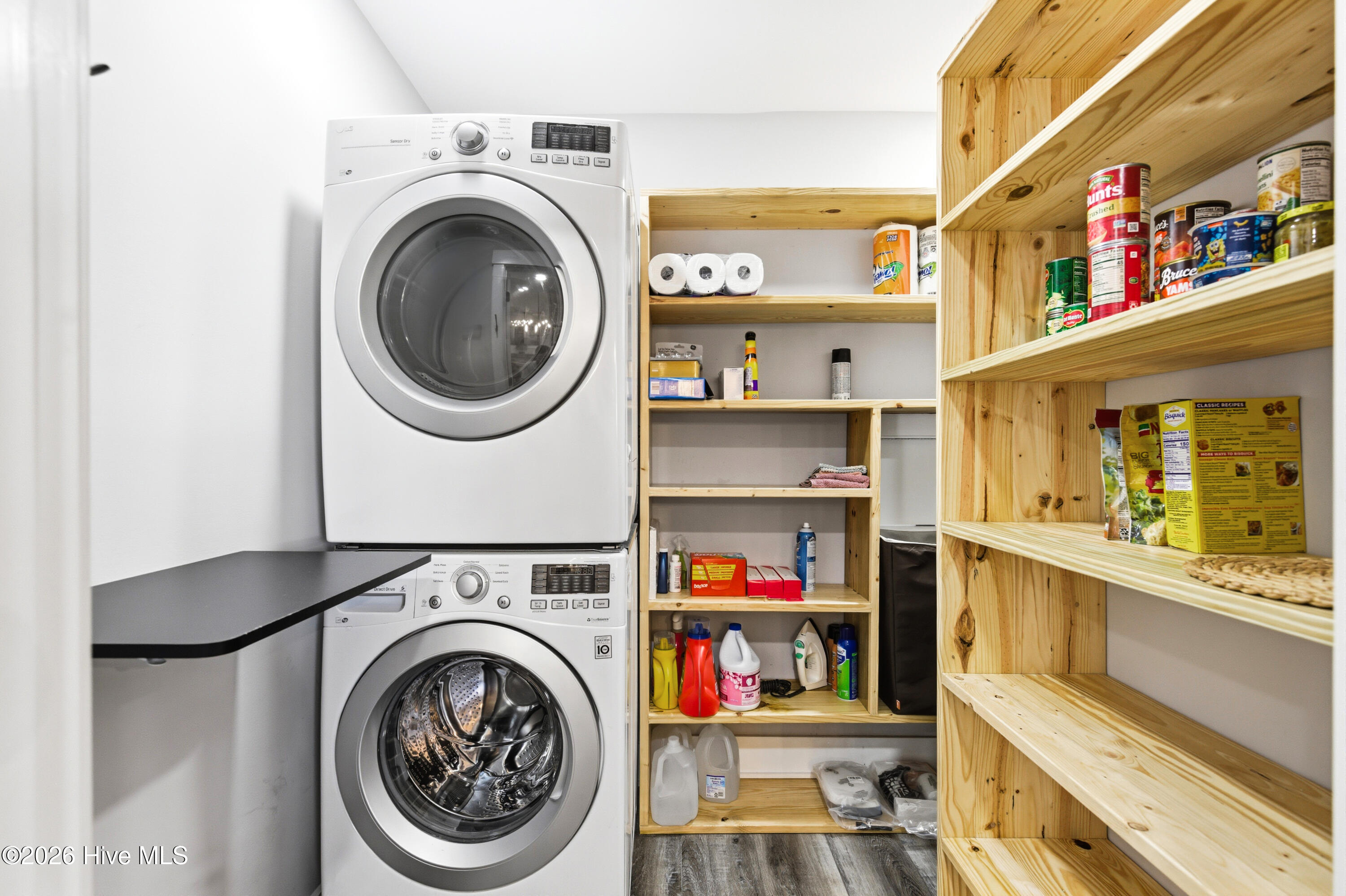 100564276 | Photo 20