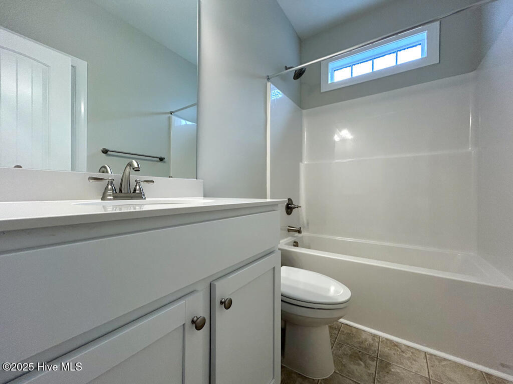 100513411 | Photo 33