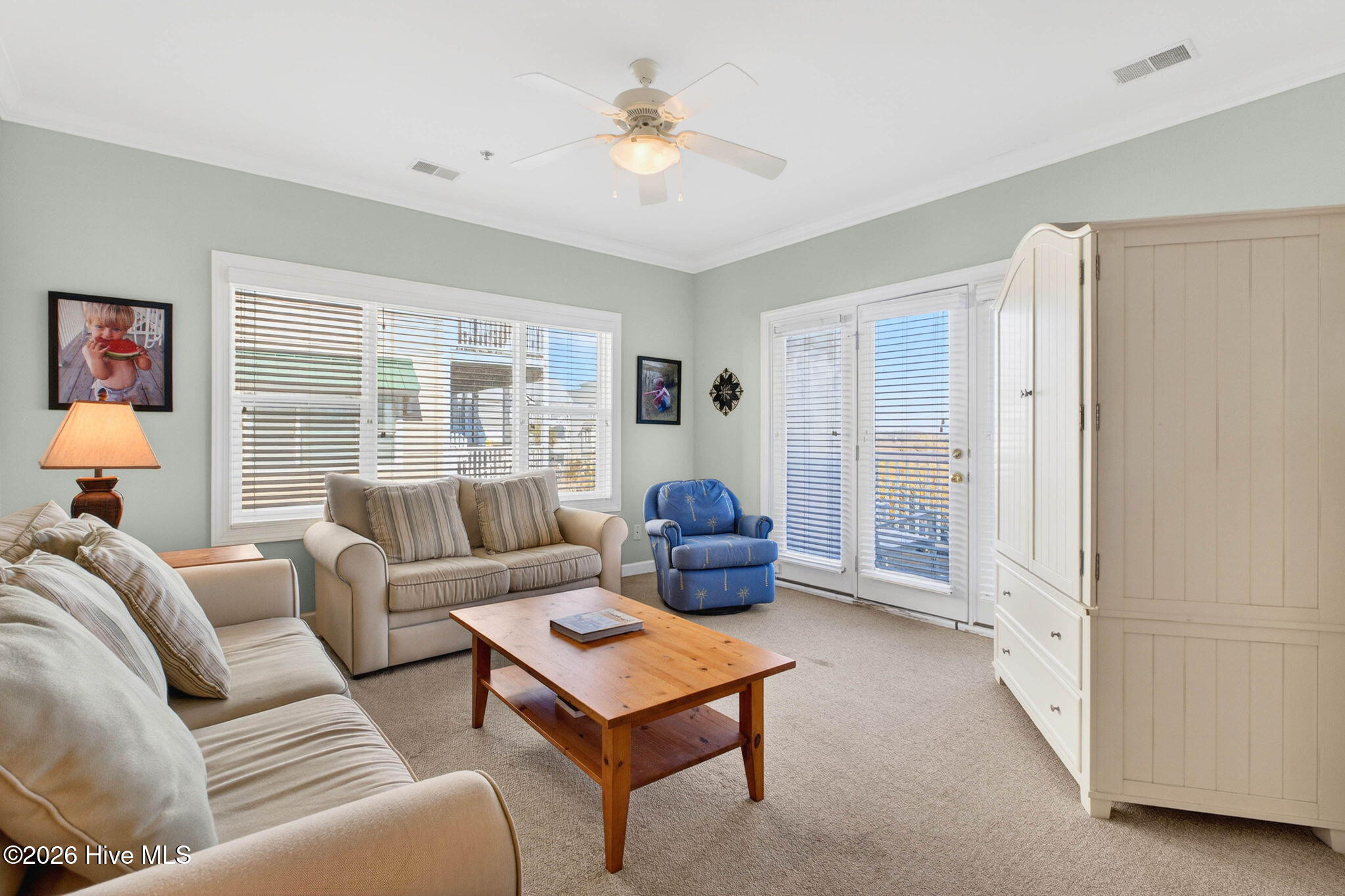 100555229 | Photo 37