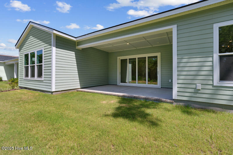 100508363 | Photo 21