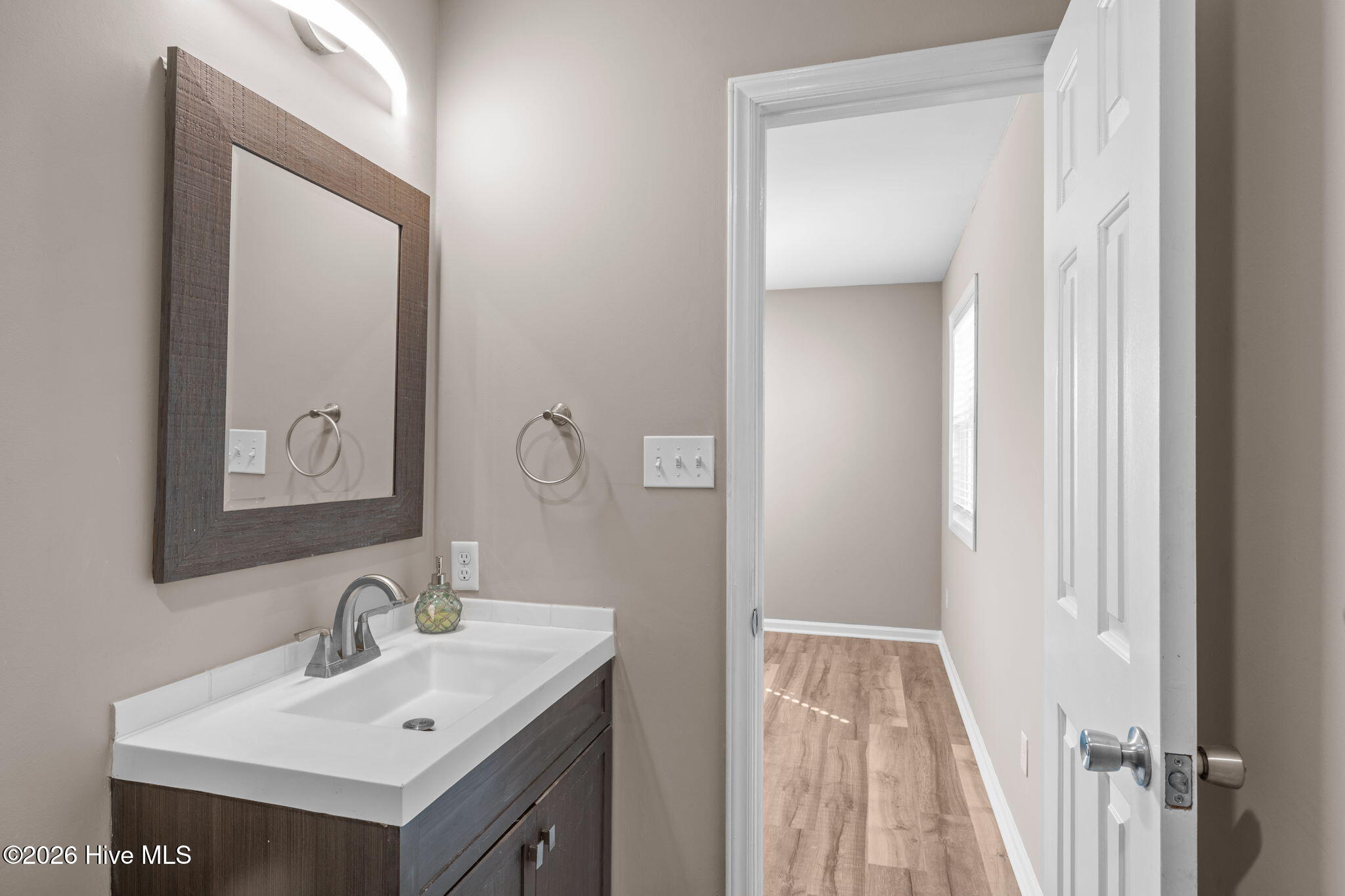 100551291 | Photo 18