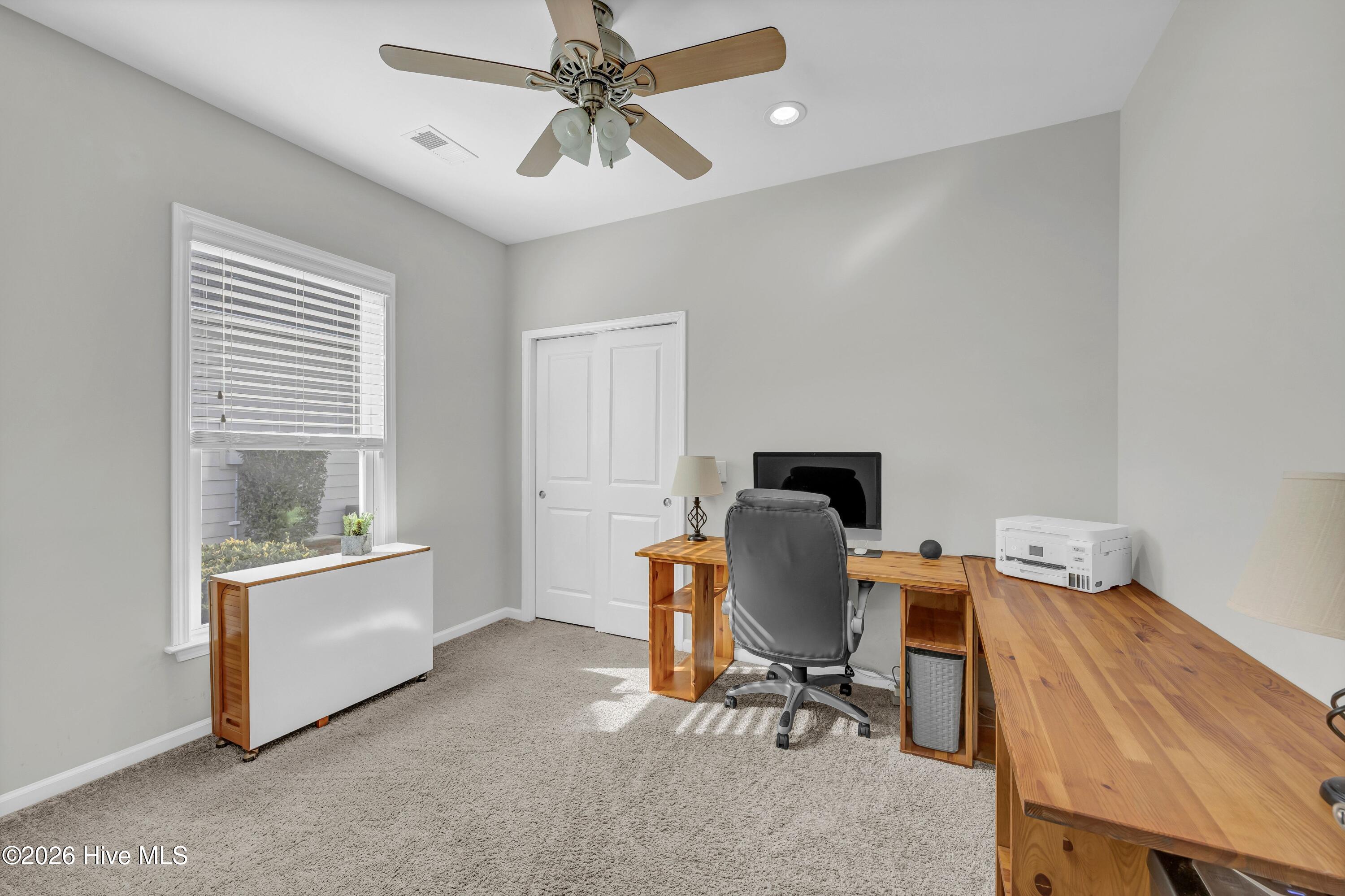 100553140 | Photo 12