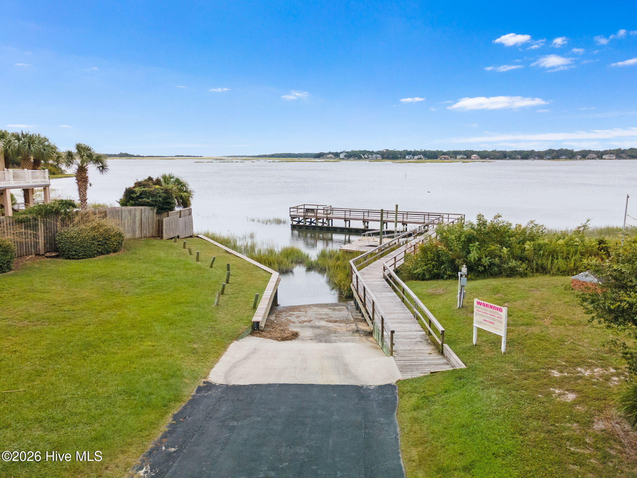 100558915 | Photo 19