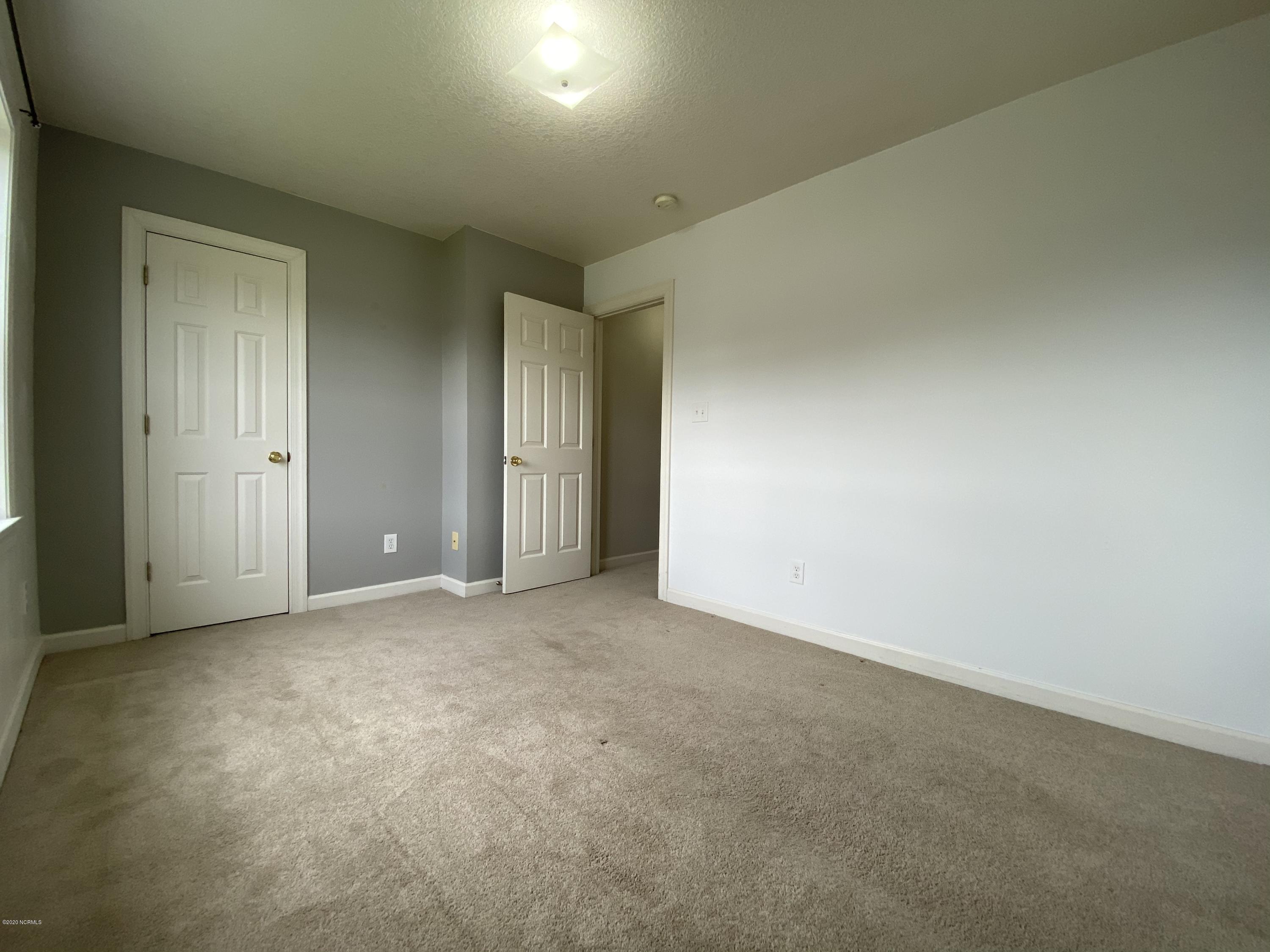 100564195 | Photo 19