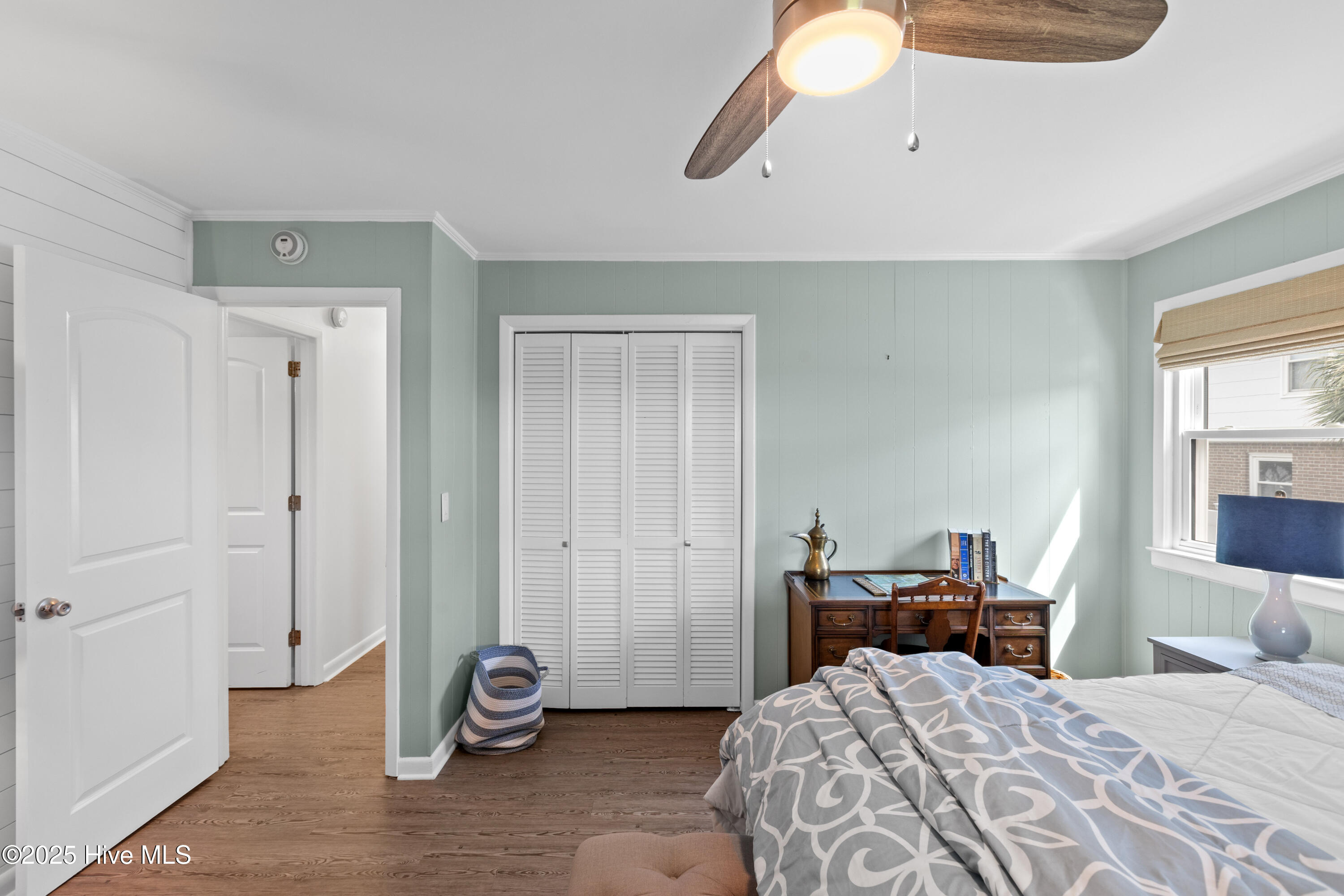 100567814 | Photo 51