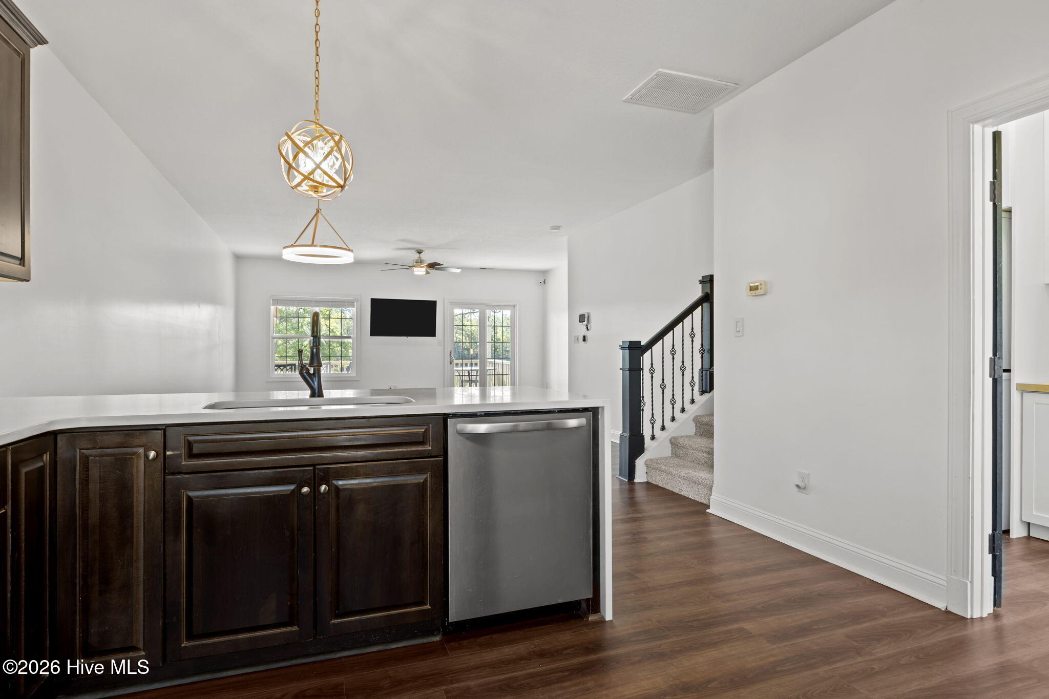 400 Garland Shores Drive,Hubert
