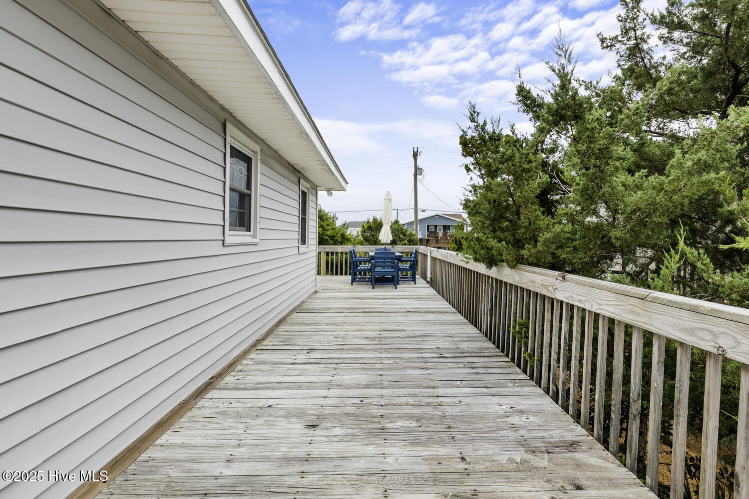 100525071 | Photo 31