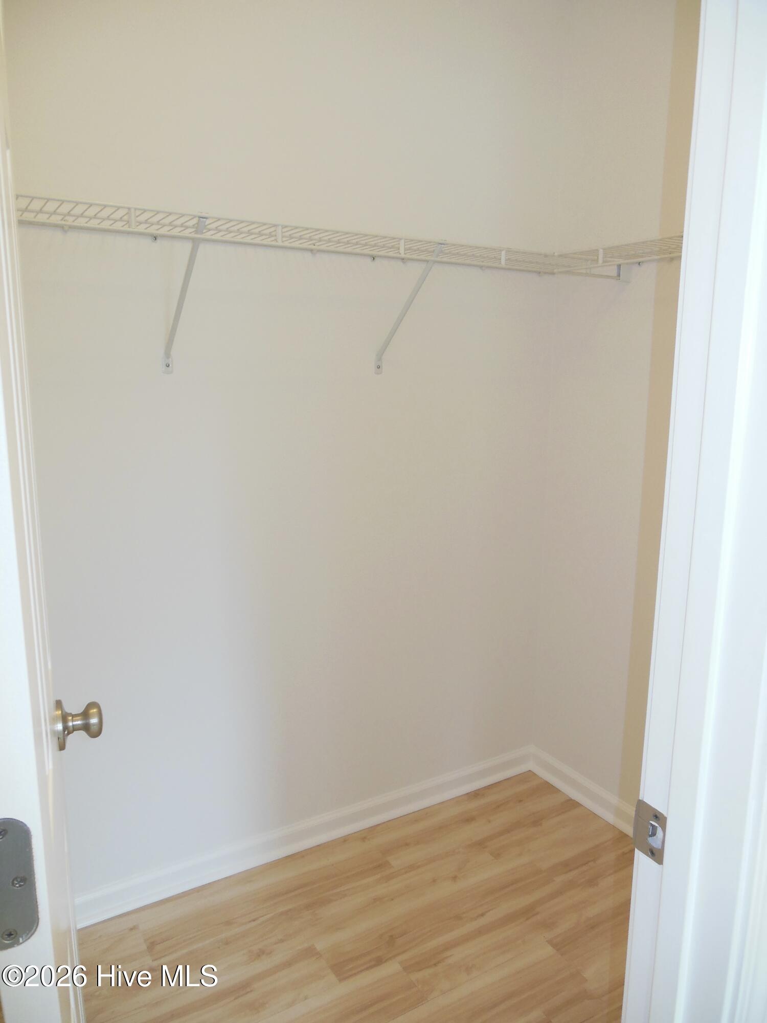 100565167 | Photo 14