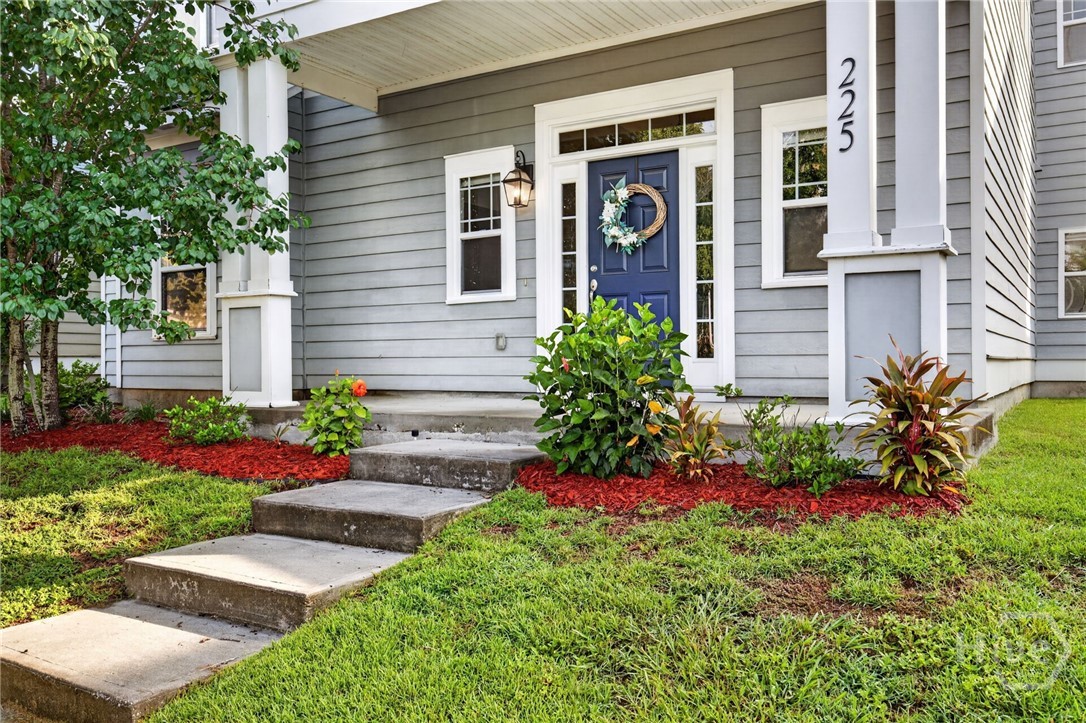 Photo 2 of Single family home for sale at 225 Clearwater Cir, Port Wentworth, GA 31407 | MLS# SA363462 | Listing updated on 2026-09-19